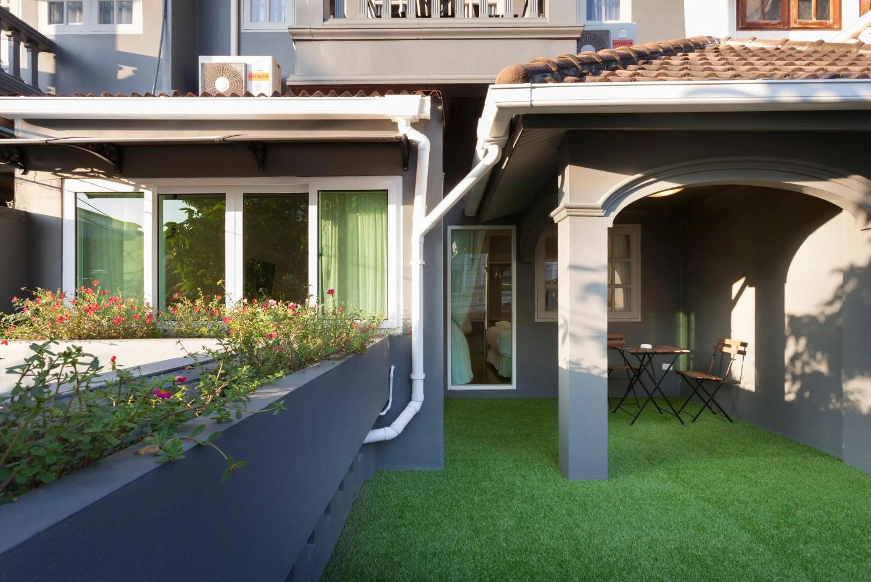 Patio in Cozy Home by Nan