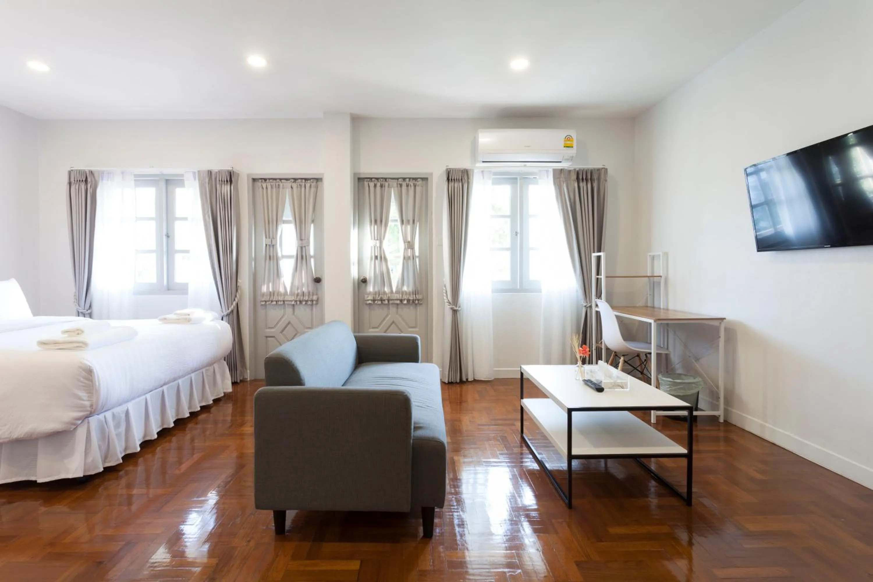 Photo of the whole room, Bed in Cozy Home by Nan