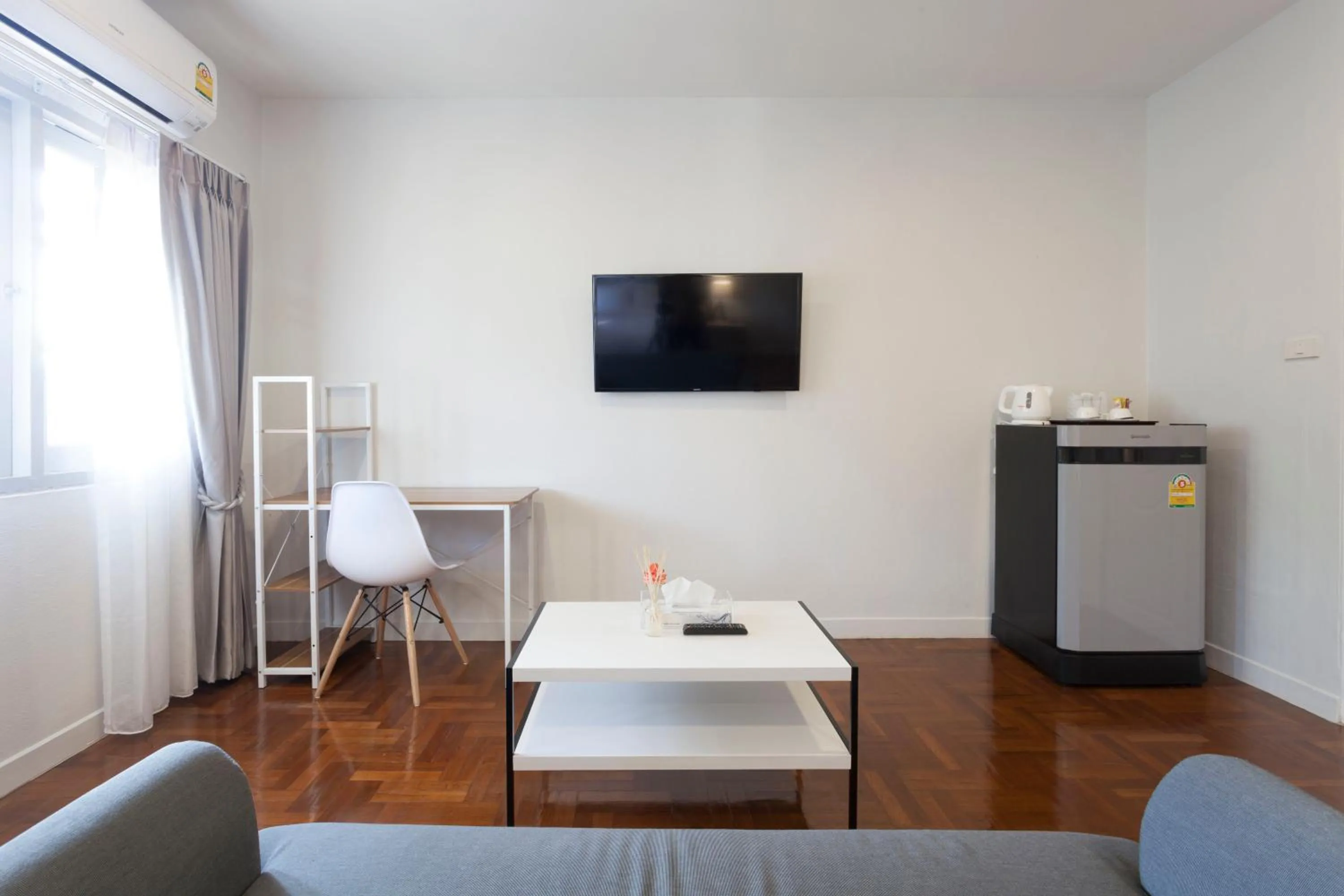 Photo of the whole room in Cozy Home by Nan