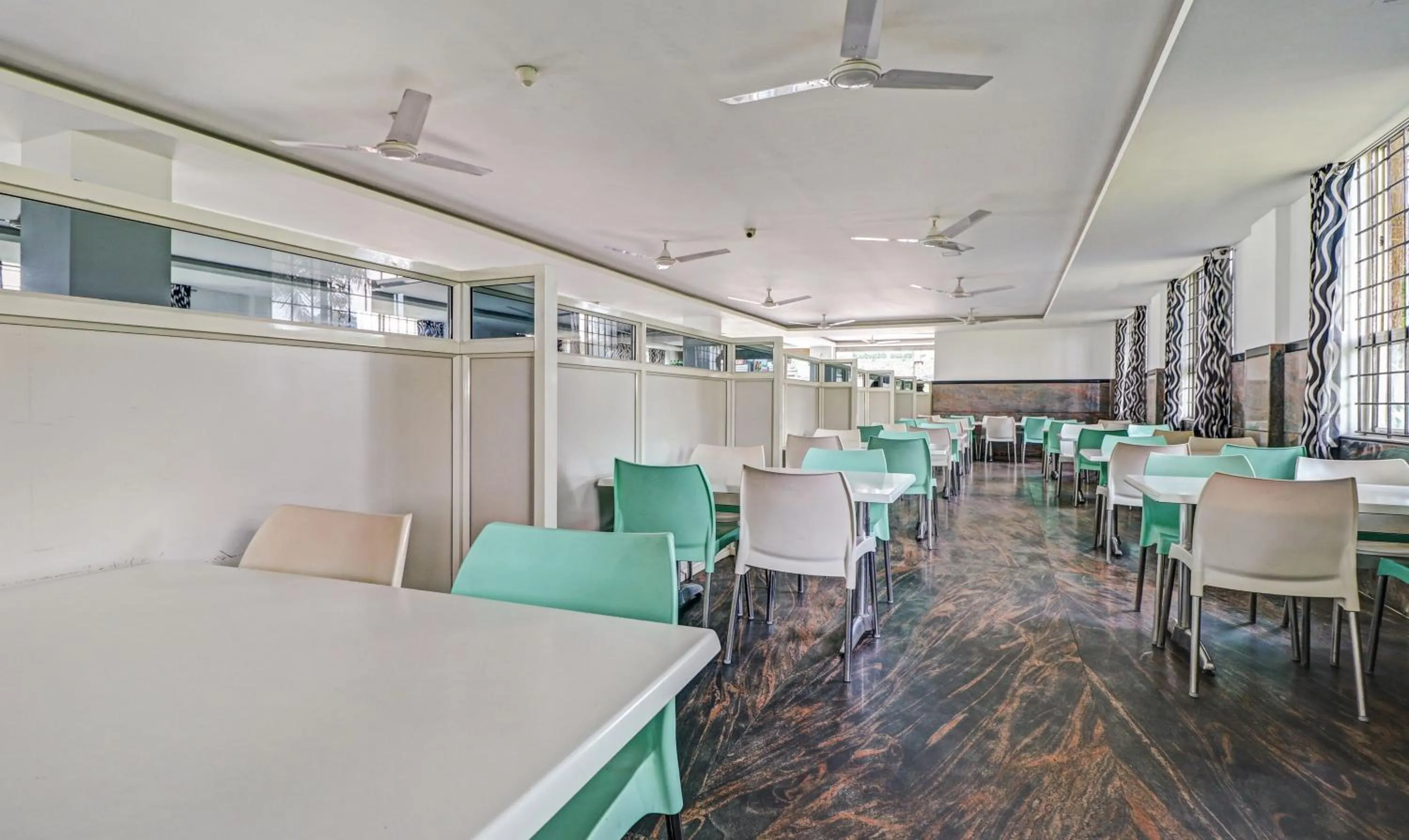 Restaurant/places to eat in Treebo Green Land Kushalnagar