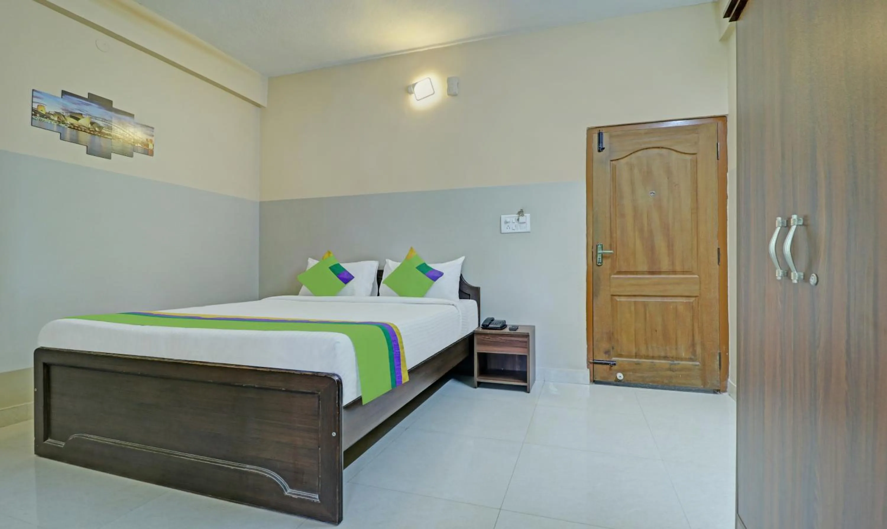 Bedroom, Bed in Treebo Green Land Kushalnagar