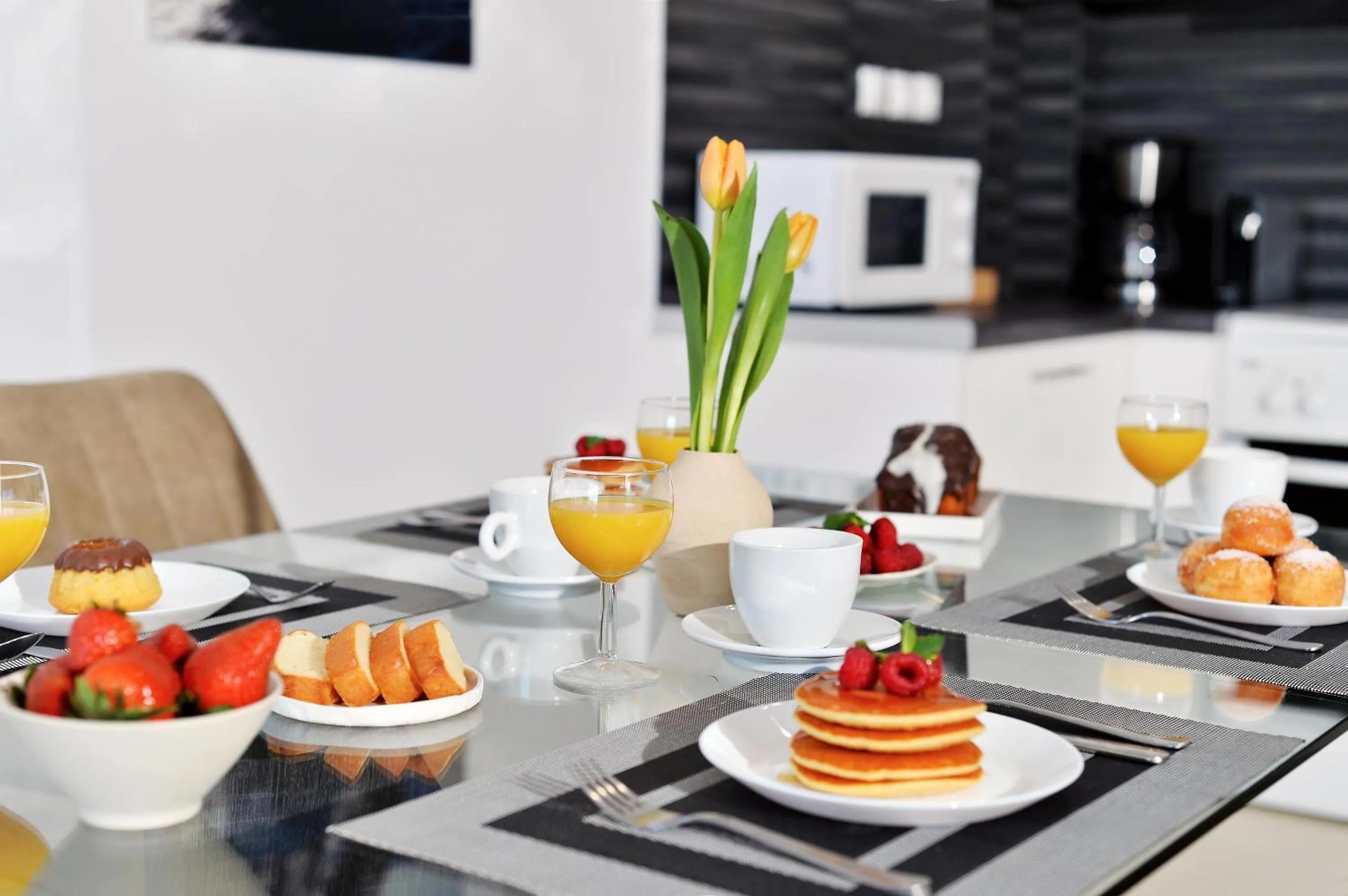 Kitchen or kitchenette in Alekos Apartments 1 - Νetflix & Comfort