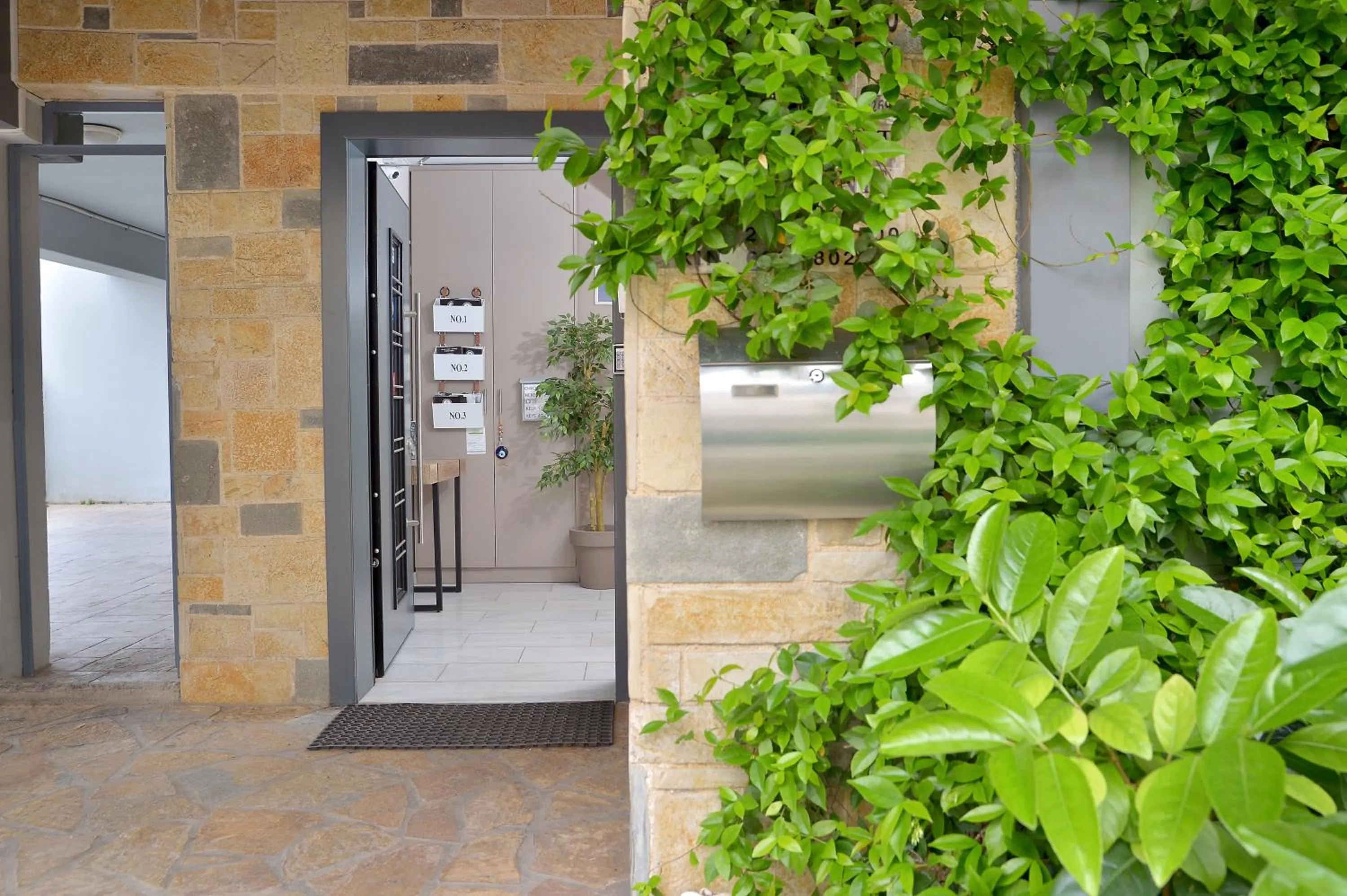 Property building in Alekos Apartments 1 - Νetflix & Comfort