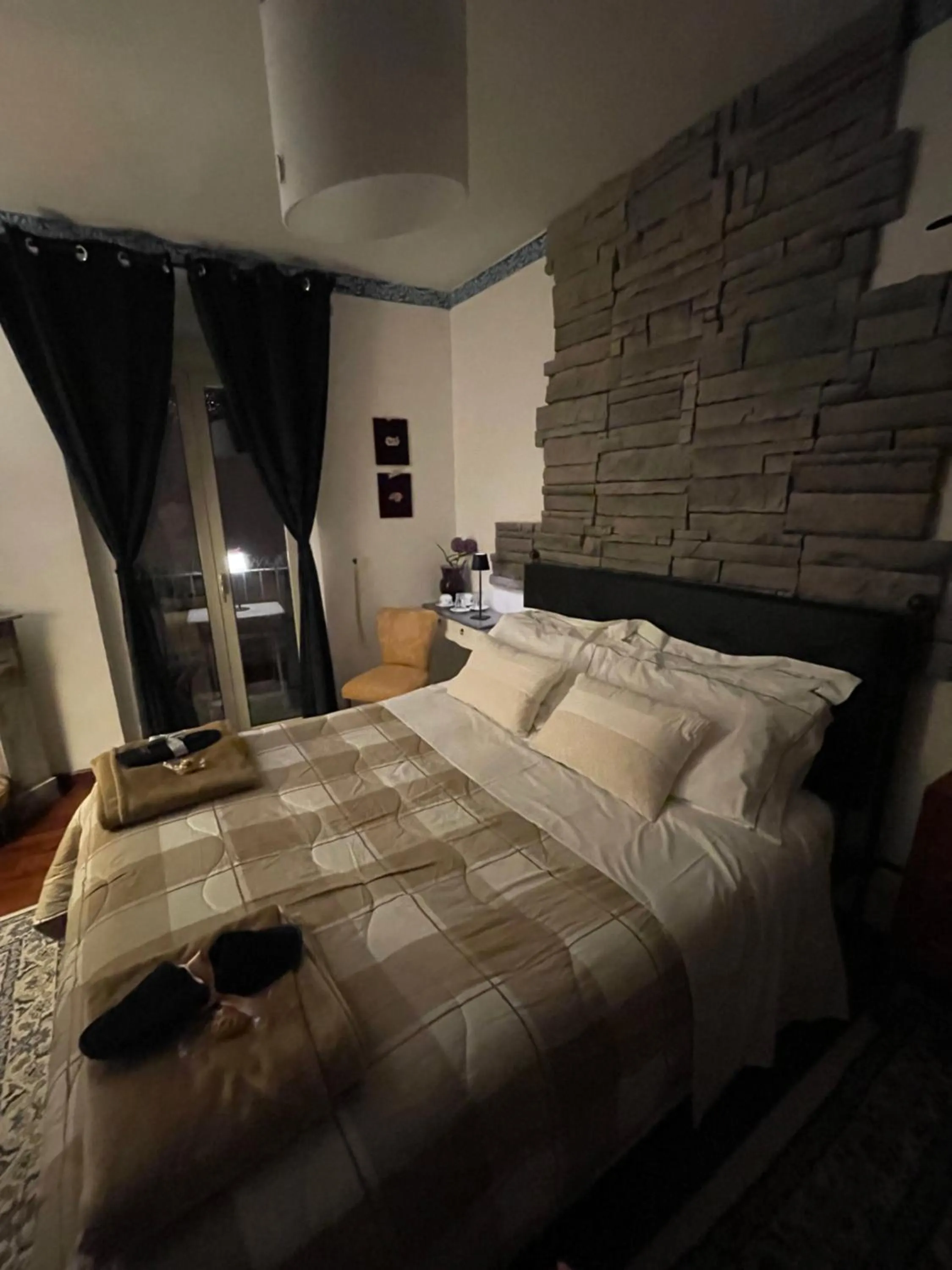 Bed in Casa tipica siciliana patronale home BedandBreakfast TreMetriSoprailCielo Camere con vista, colazione interna in terrazzo panoramico