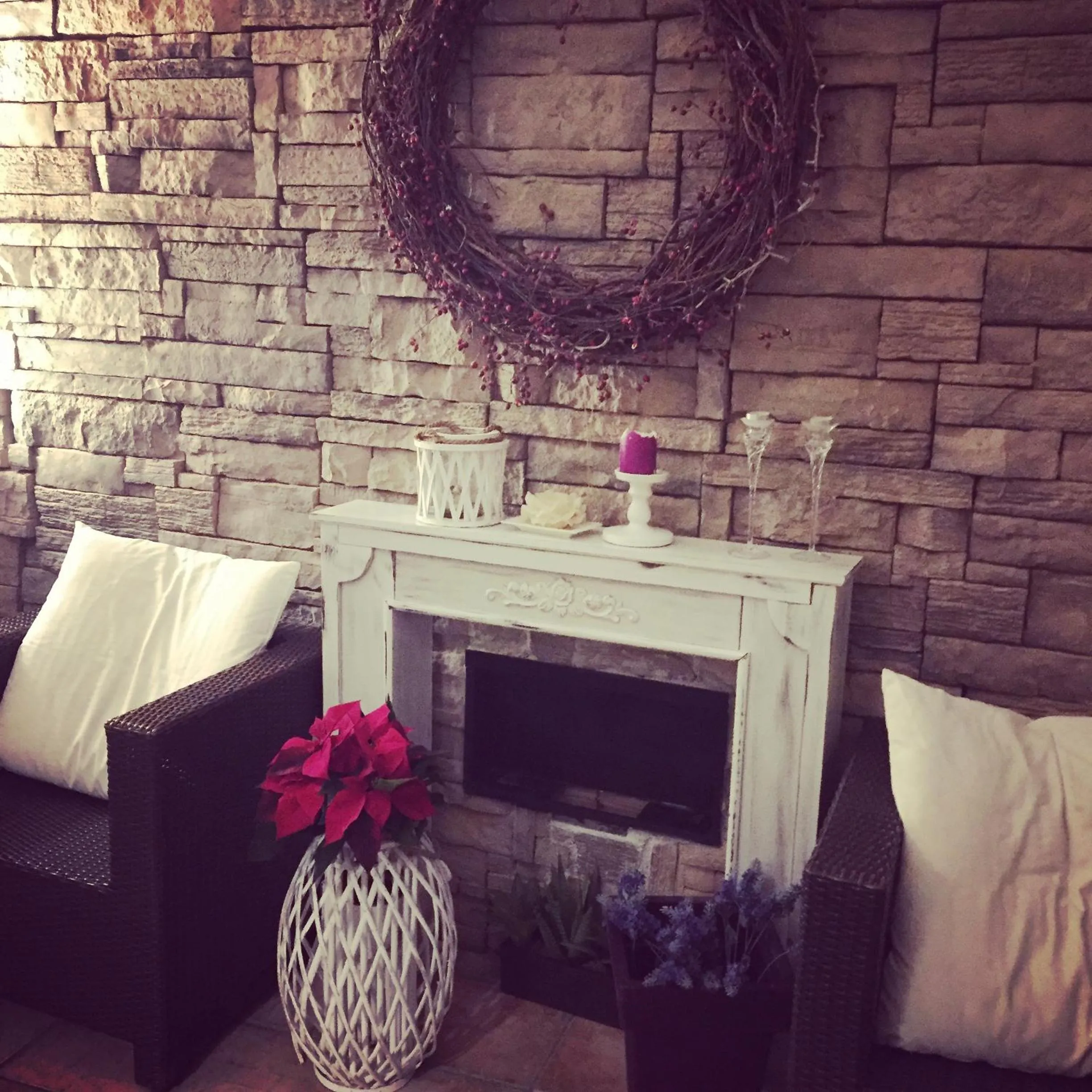 Communal lounge/ TV room in Casa tipica siciliana patronale home BedandBreakfast TreMetriSoprailCielo Camere con vista, colazione interna in terrazzo panoramico