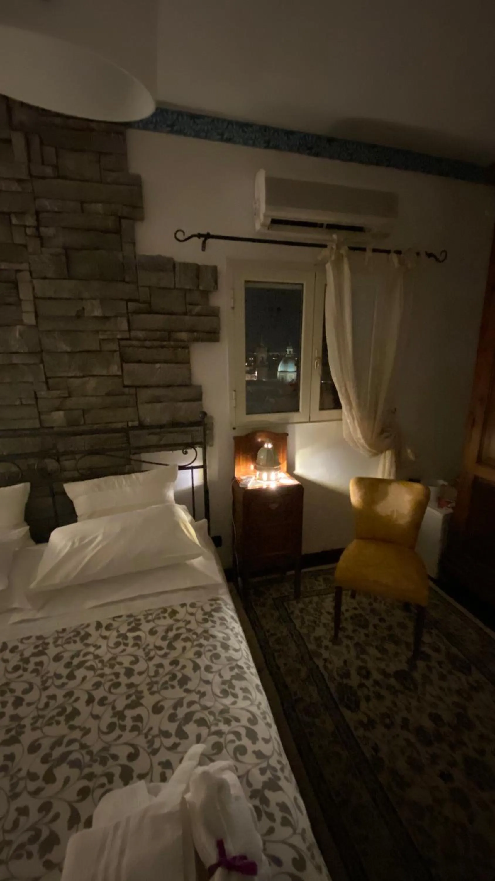 Bed in Casa tipica siciliana patronale home BedandBreakfast TreMetriSoprailCielo Camere con vista, colazione interna in terrazzo panoramico