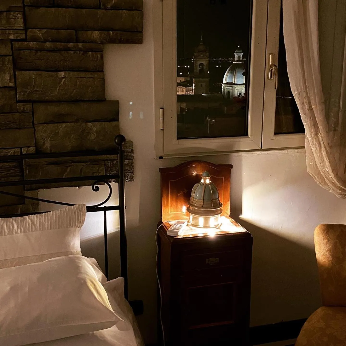 Bed in Casa tipica siciliana patronale home BedandBreakfast TreMetriSoprailCielo Camere con vista, colazione interna in terrazzo panoramico