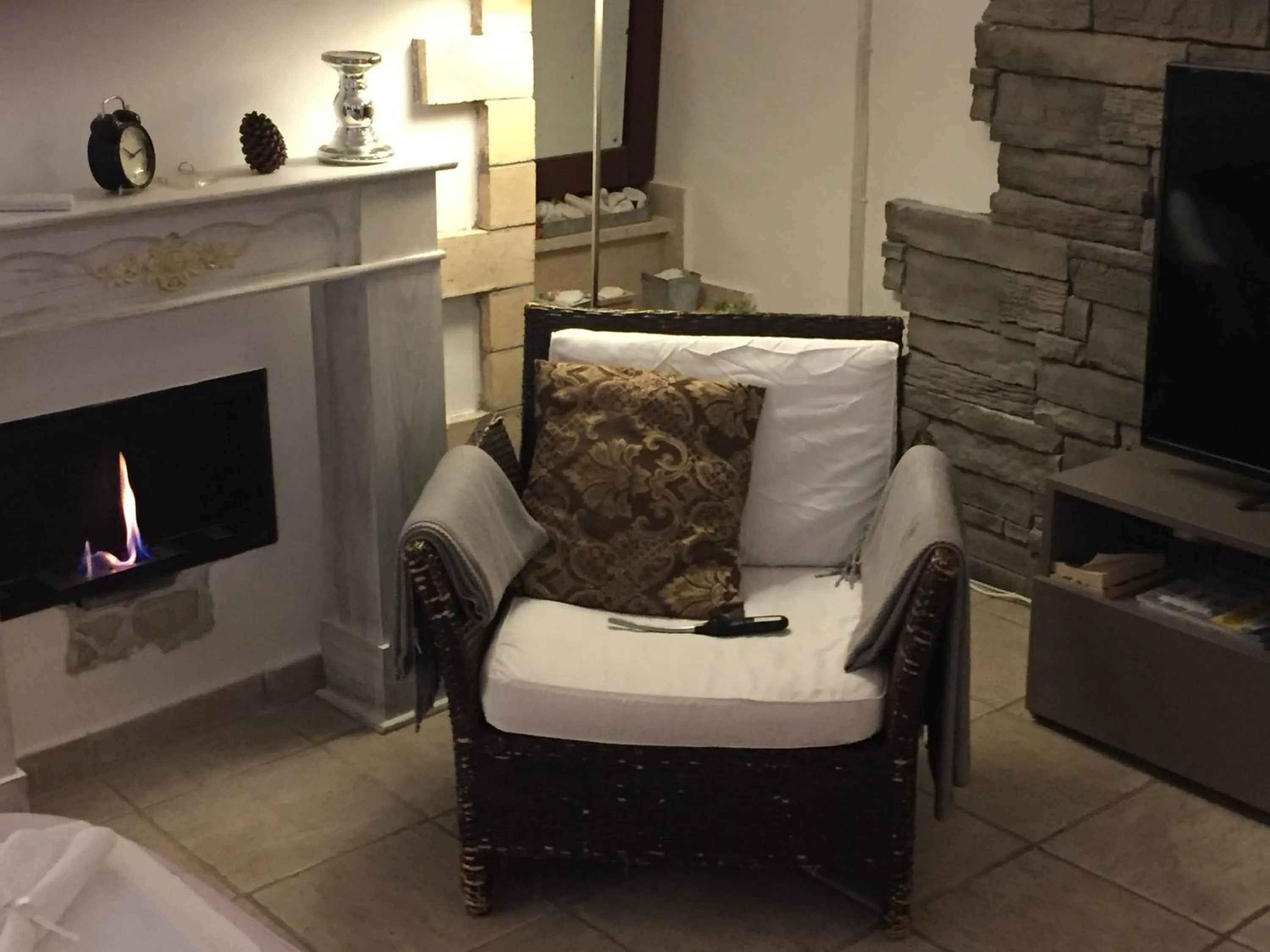 Photo of the whole room in Casa tipica siciliana patronale home BedandBreakfast TreMetriSoprailCielo Camere con vista, colazione interna in terrazzo panoramico