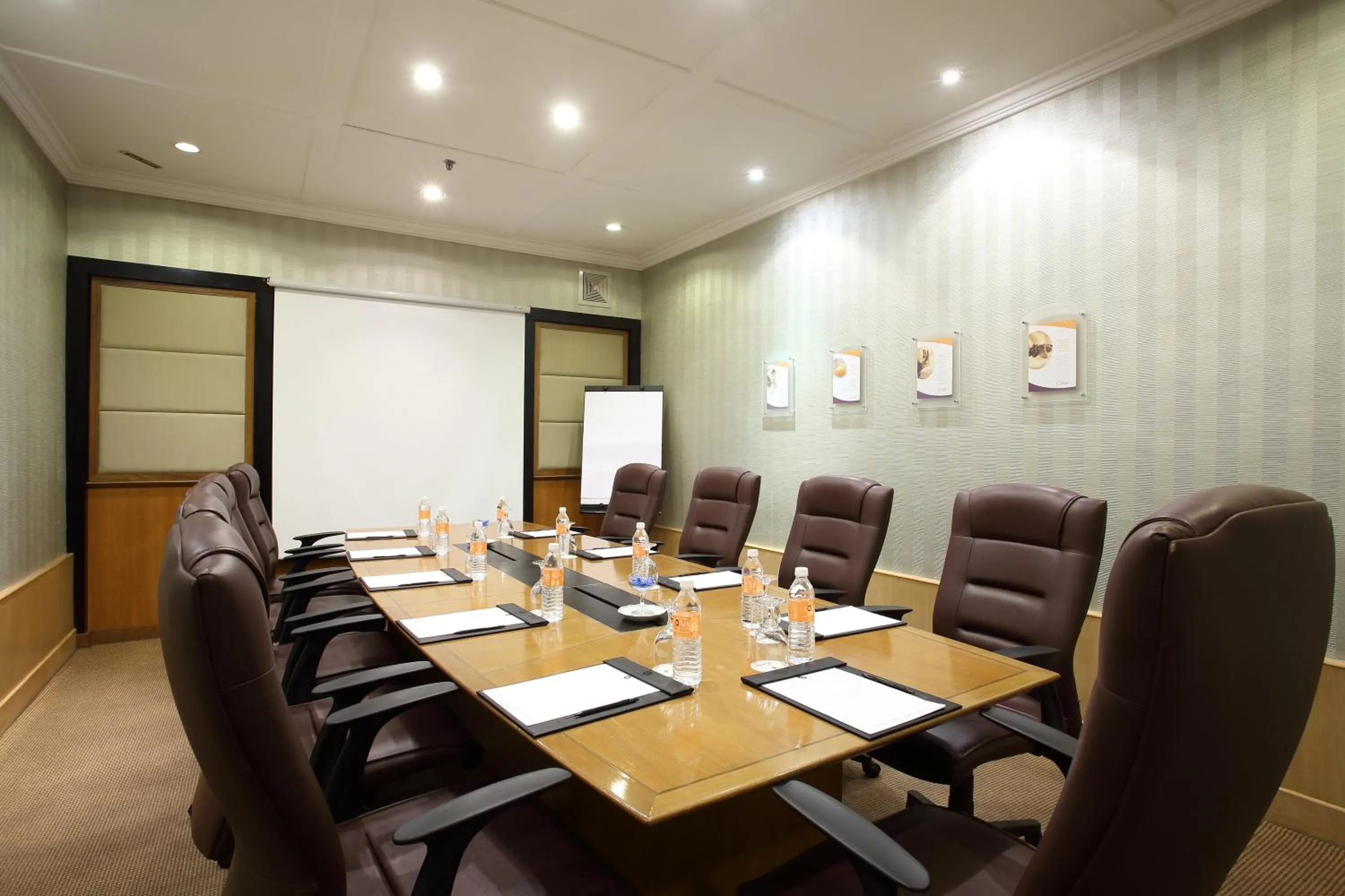 Business facilities in Corus KLCC