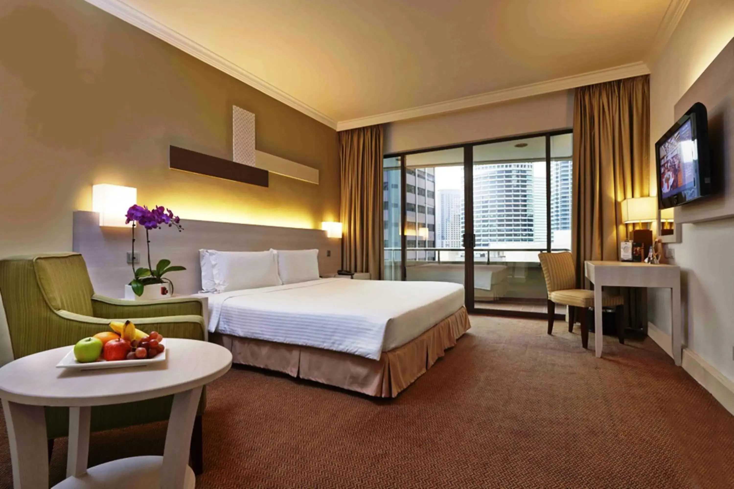Staycation Deluxe Double (Free Early Check-in 2pm) in Corus KLCC Staycation Deluxe Double (Free Early Check-in 2pm) in Corus KLCC