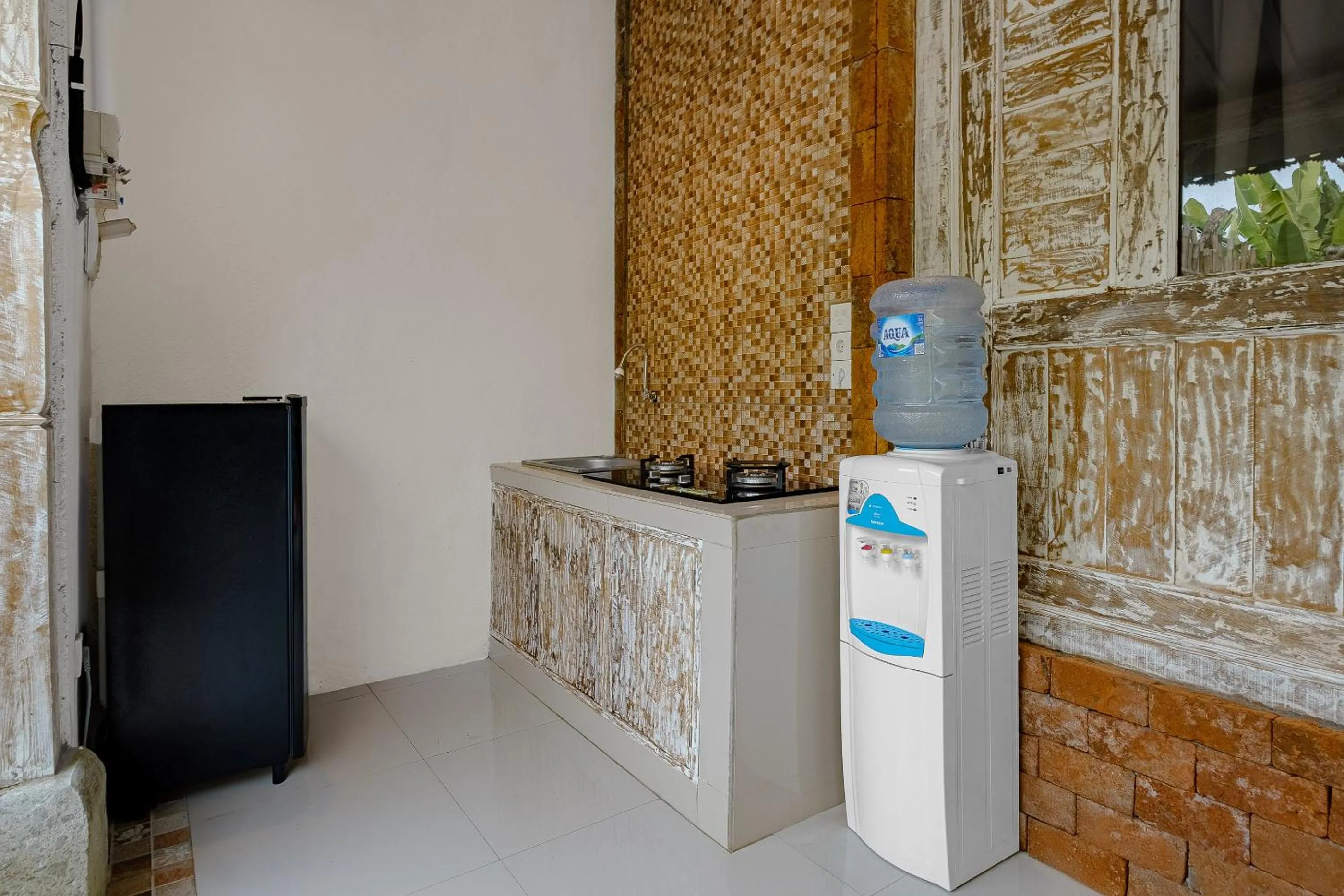 Kitchen or kitchenette in Pratiwi Ubud Villa