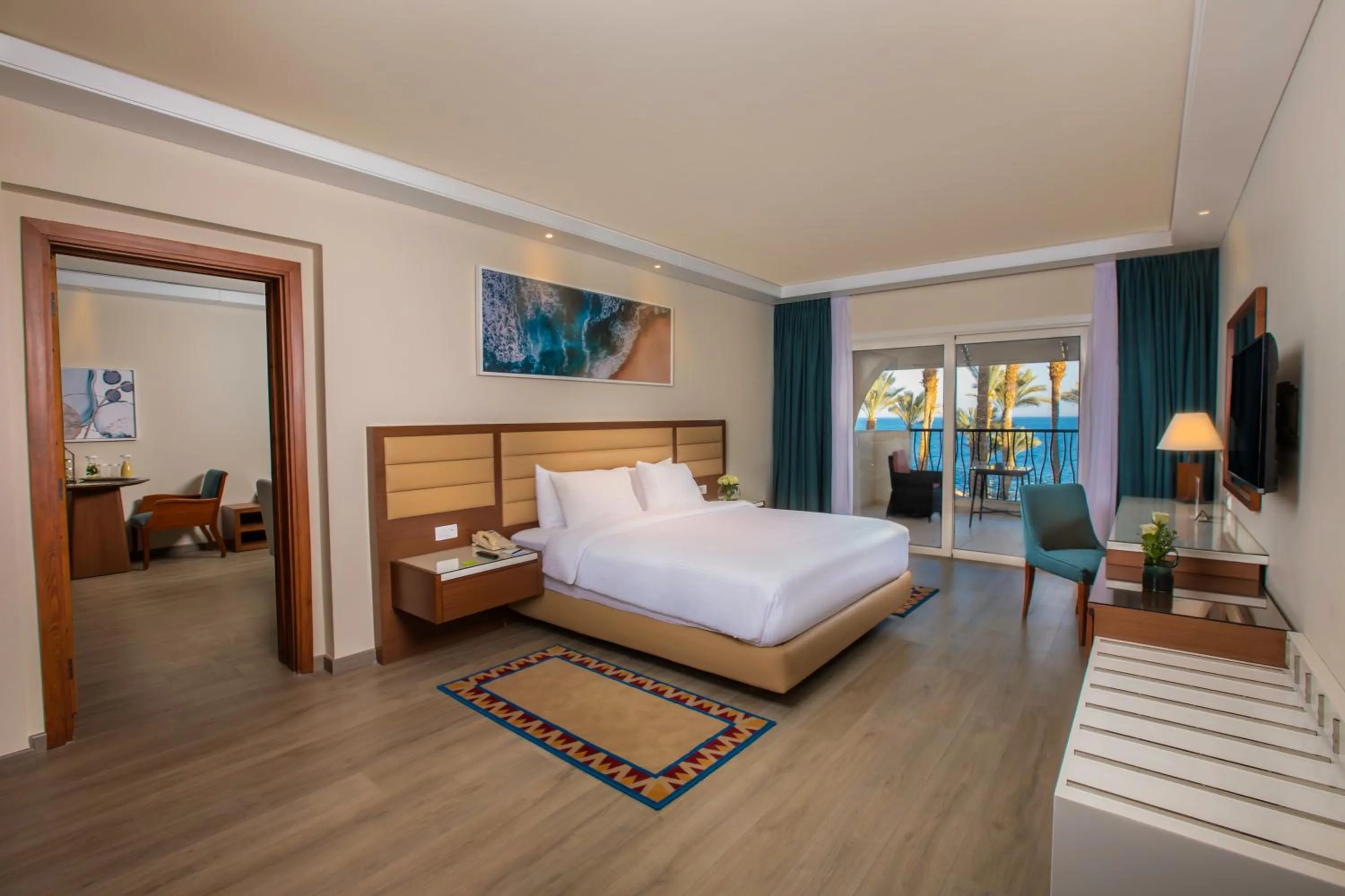 View (from property/room), Bed in Grand Rotana Resort & Spa