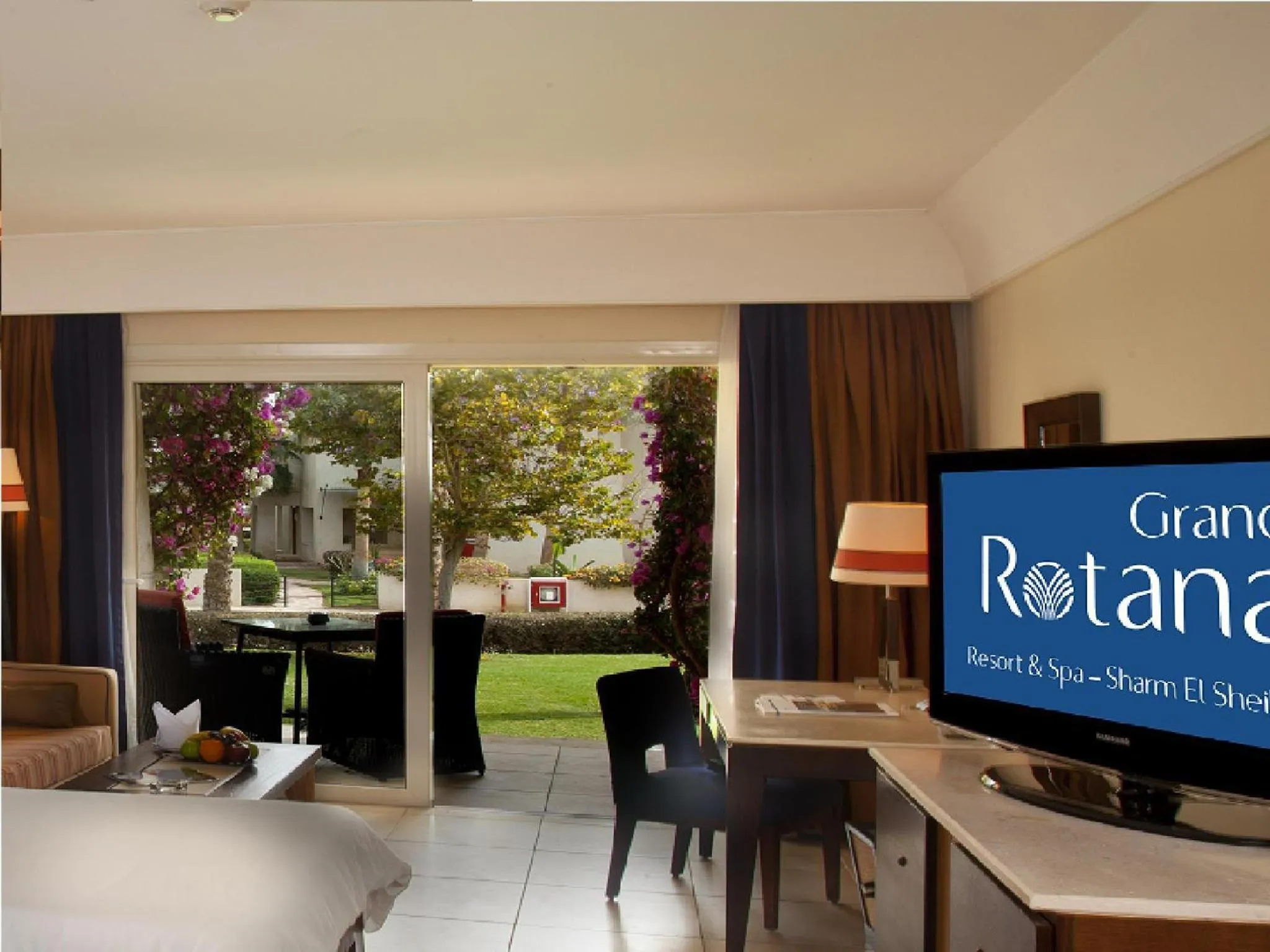 Bedroom in Grand Rotana Resort & Spa