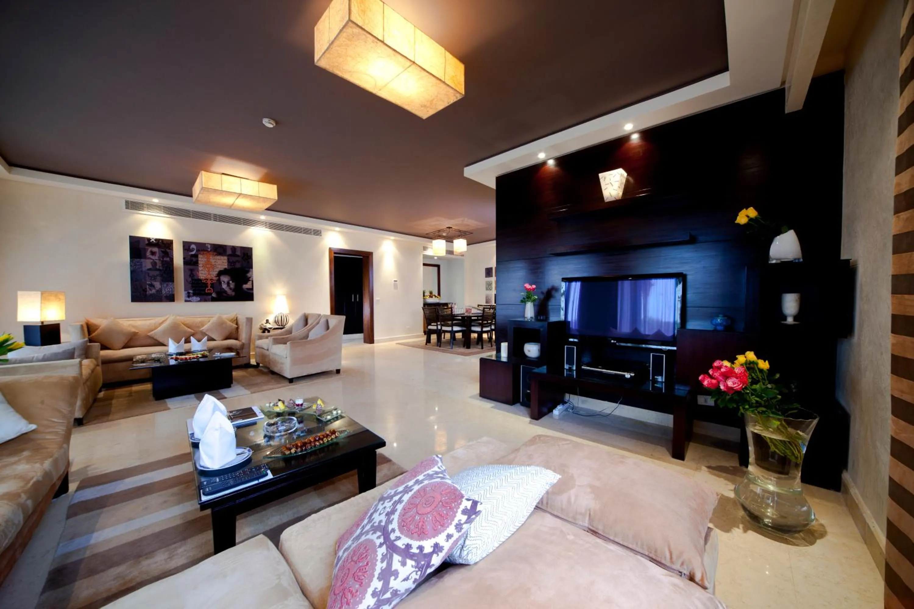 Living room in Grand Rotana Resort & Spa