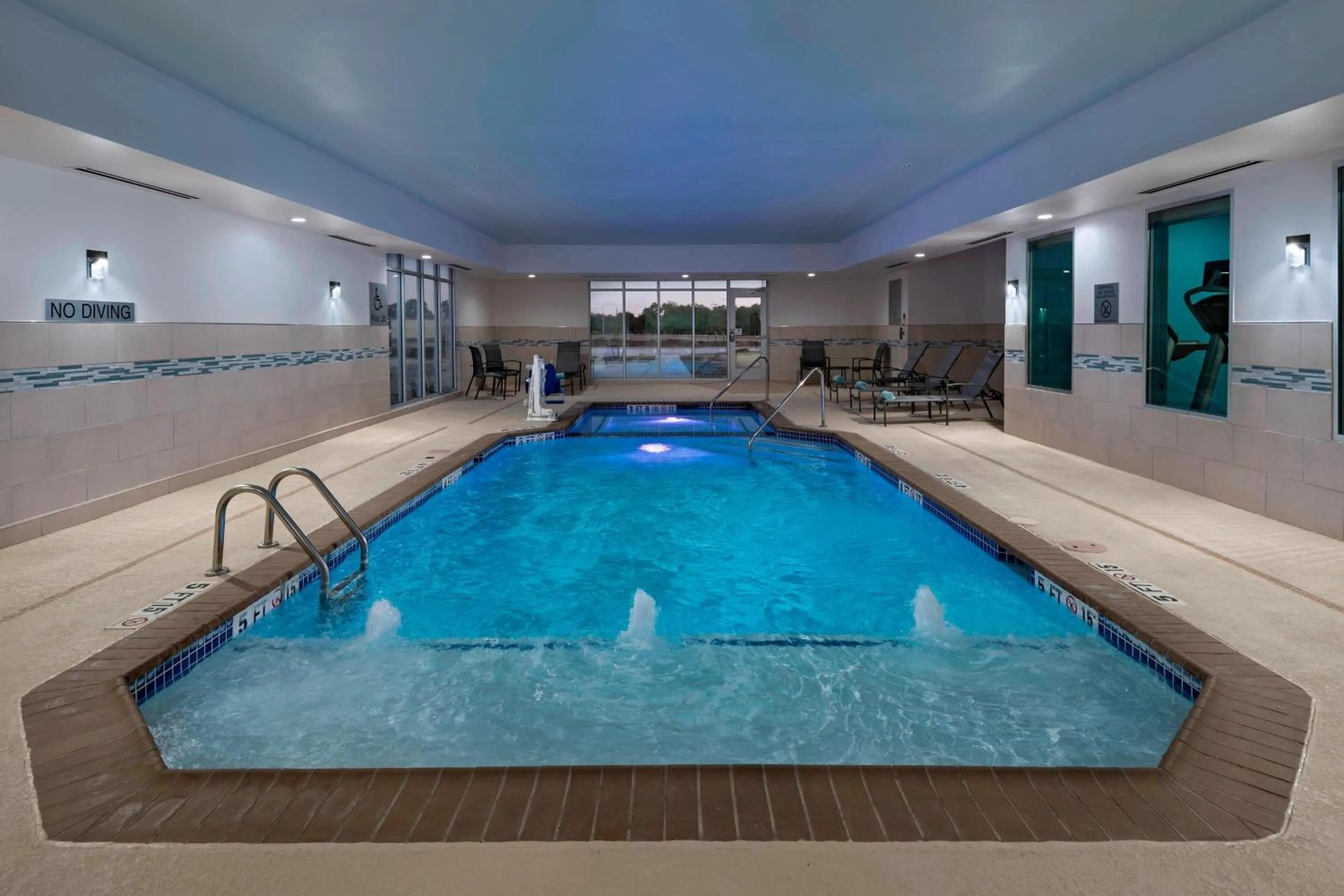 Swimming pool in Fairfield Inn & Suites by Marriott Austin Buda