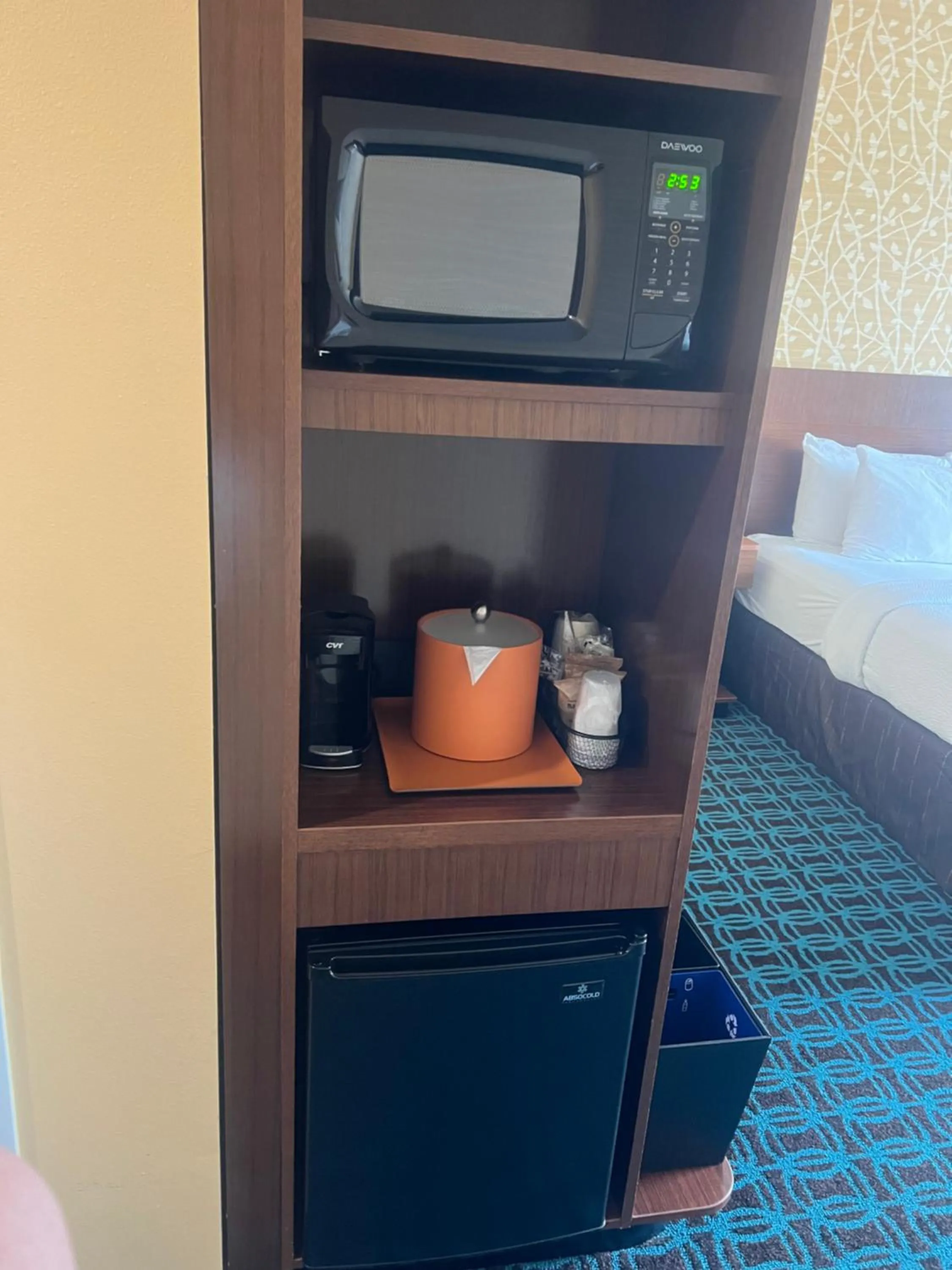 minibar in Fairfield Inn & Suites by Marriott Austin Buda