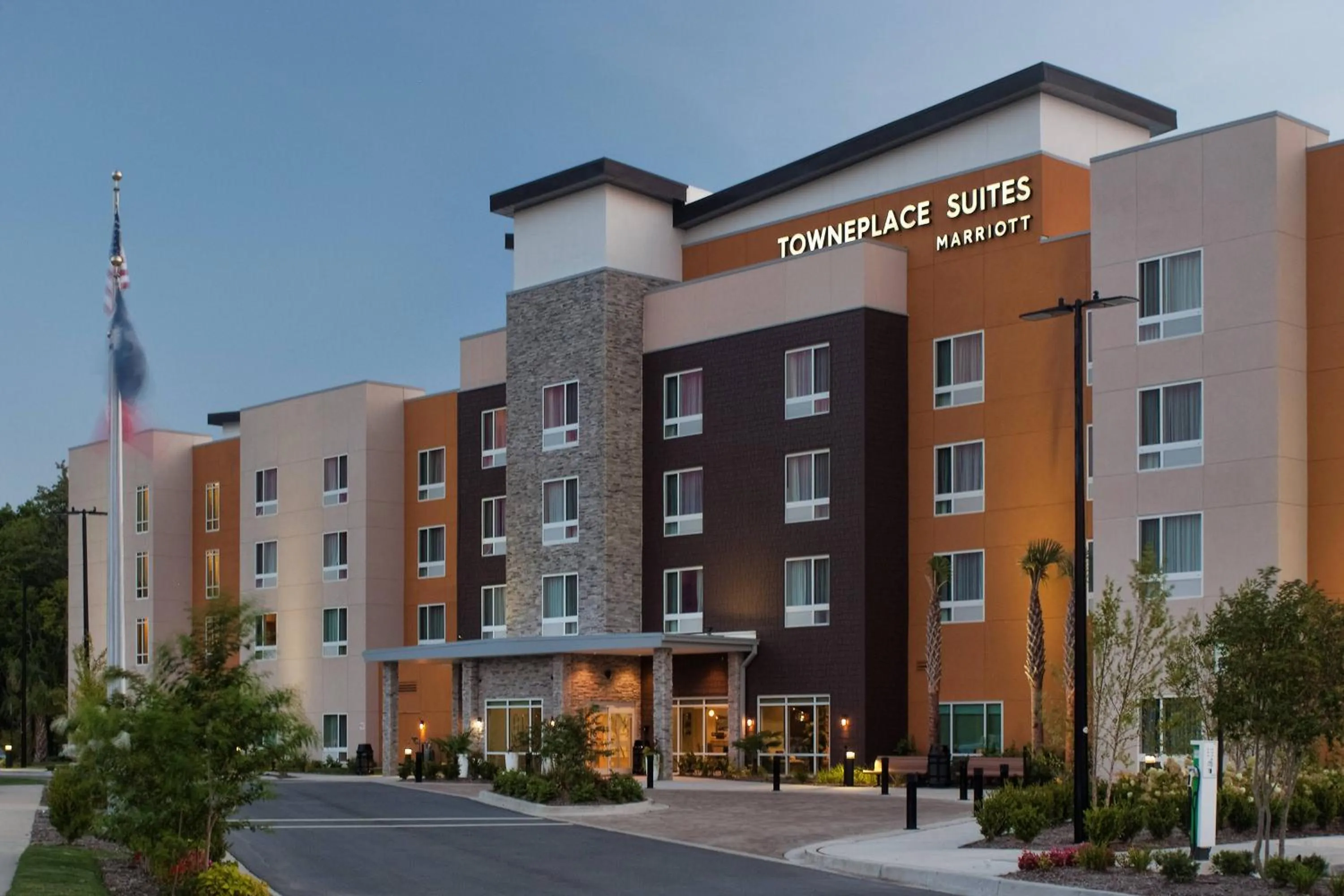 Property building in TownePlace Suites by Marriott Charleston Airport/Convention Center