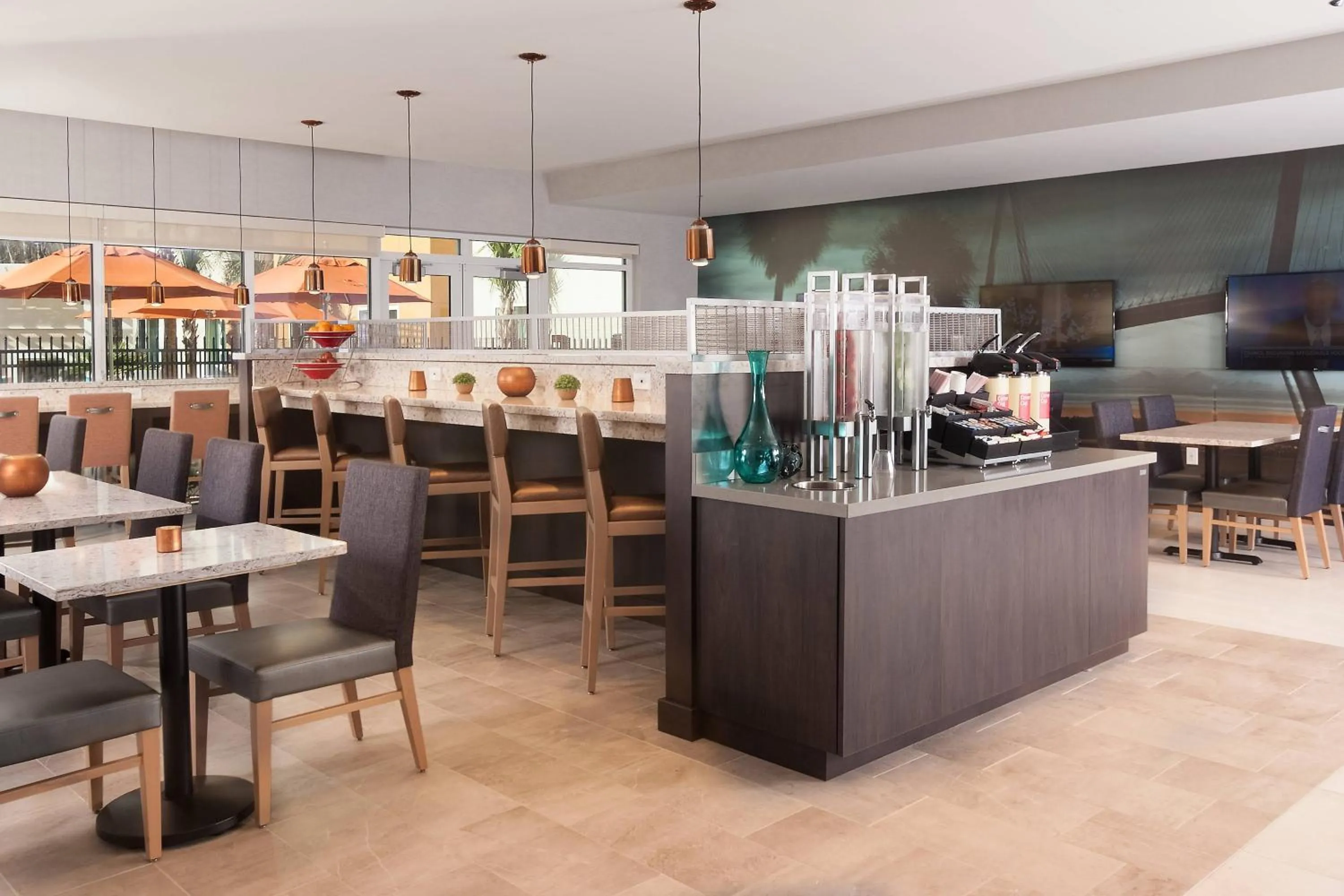 Restaurant/places to eat in TownePlace Suites by Marriott Charleston Airport/Convention Center