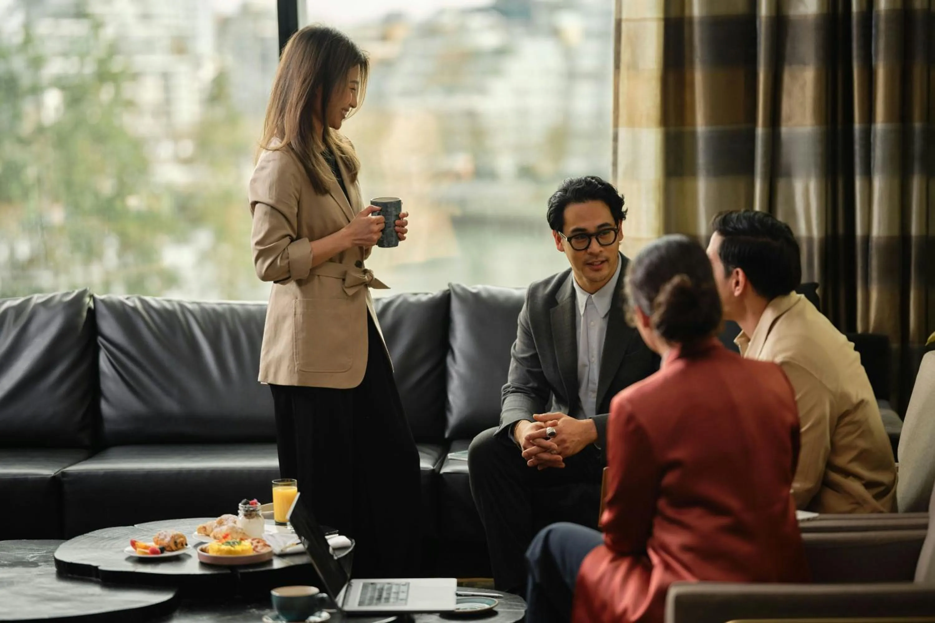 Lounge or bar in JW Marriott Parq Vancouver