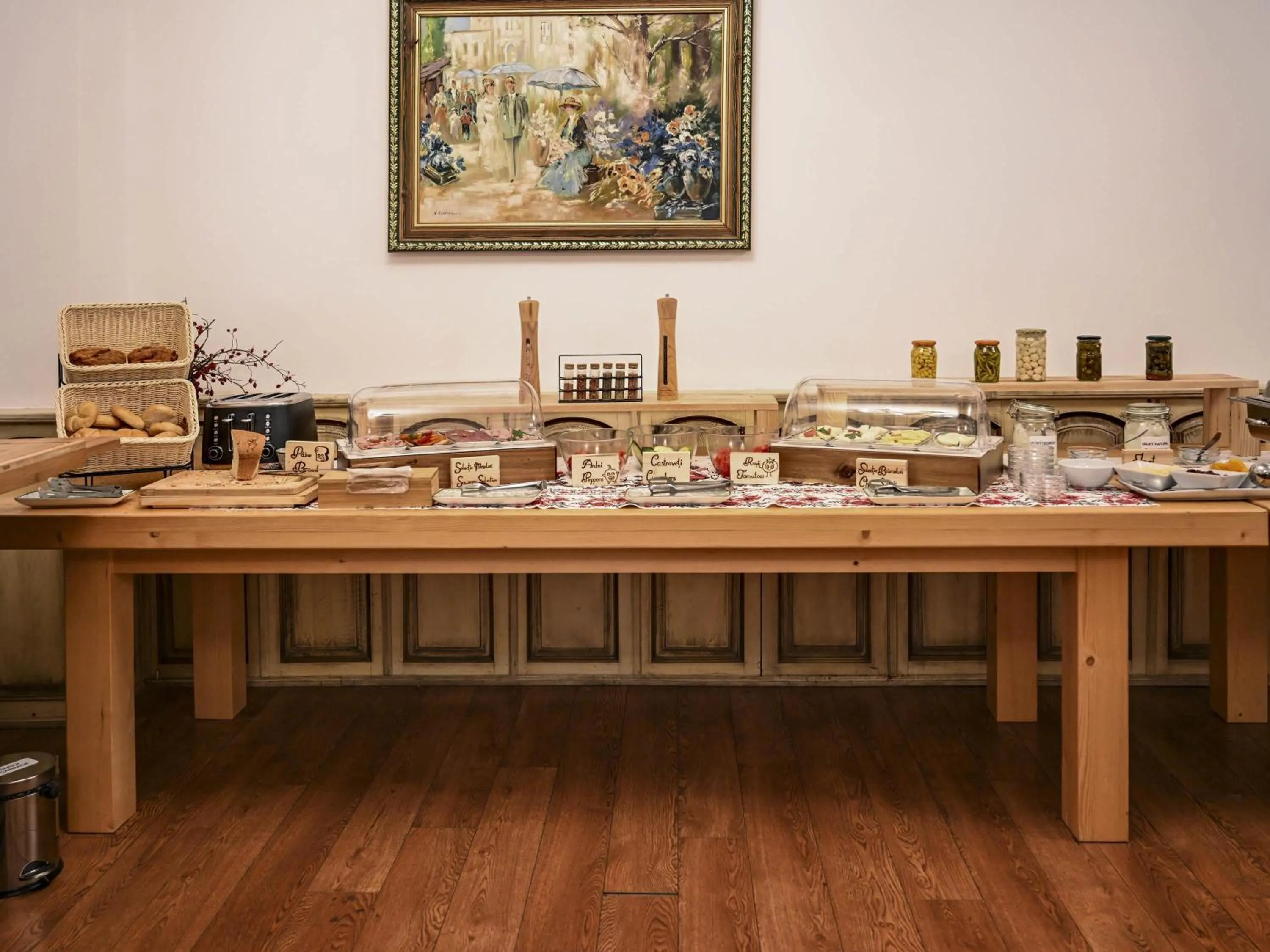 Restaurant/places to eat in Mercure Medias Binderbubi Hotel And Spa