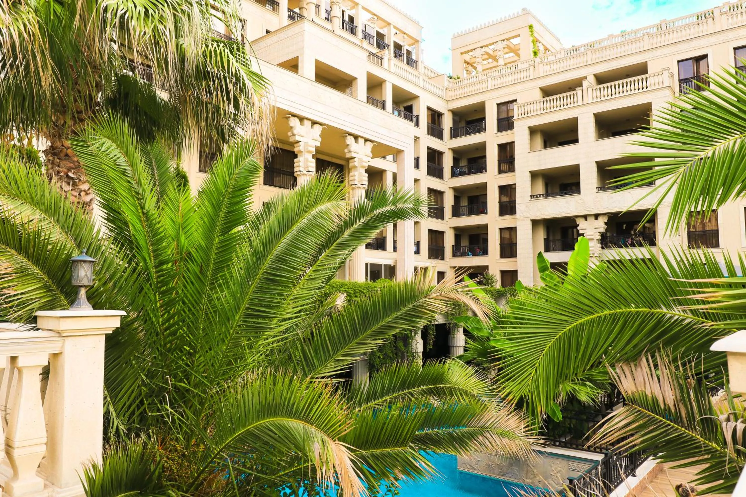 Property building in Argisht Partez Hotel ALL INCLUSIVE & BEACH BAR REBLS