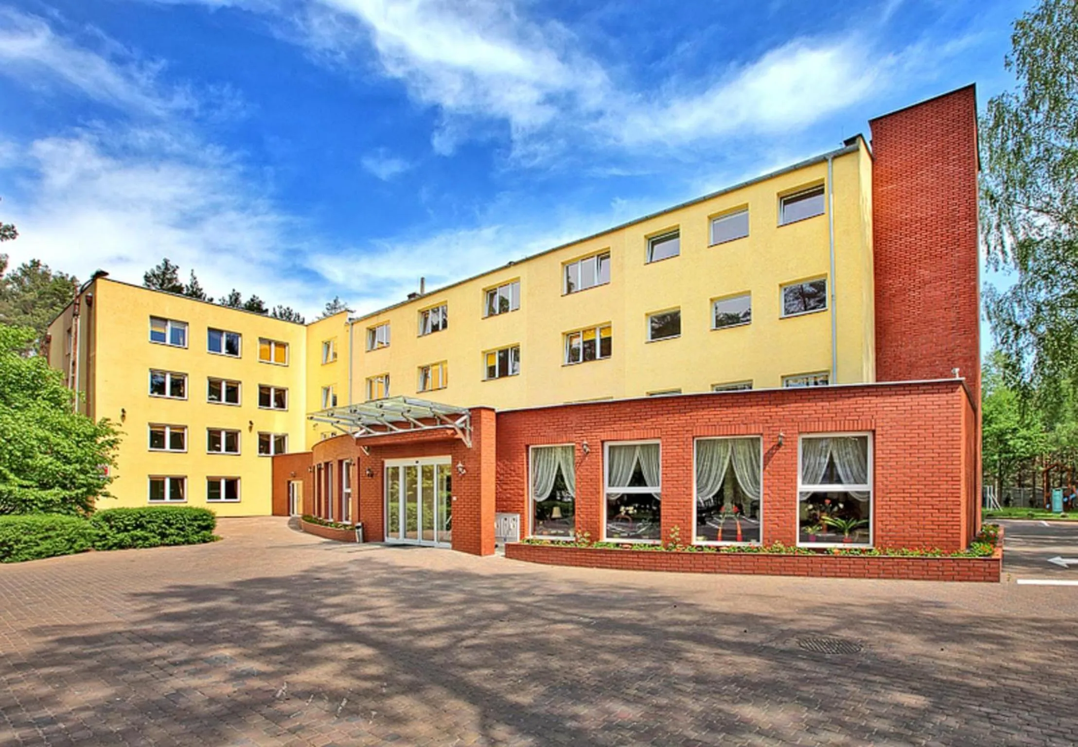 Facade/entrance in Hotel Best Inn Bydgoszcz S5