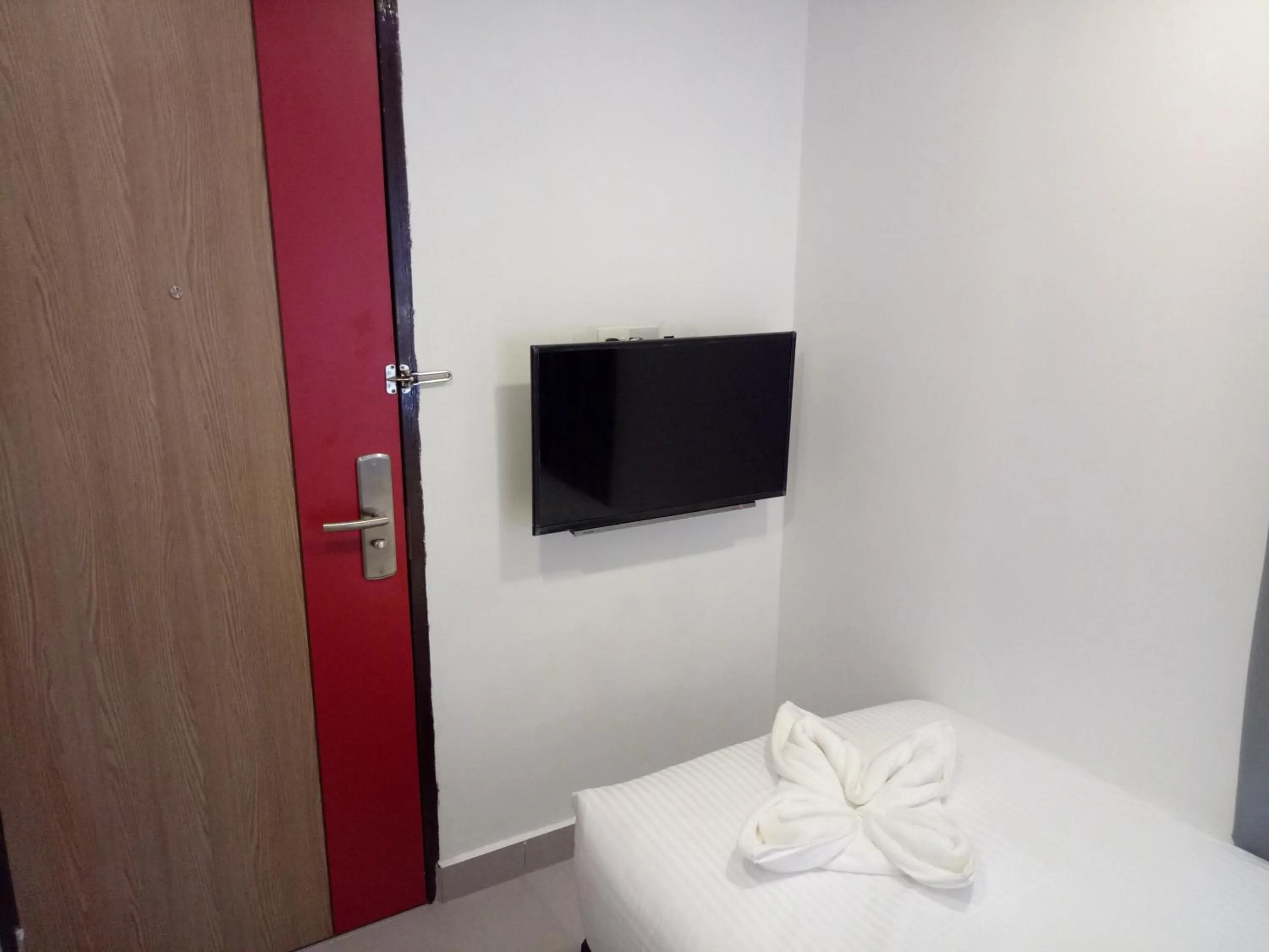 Bed in Hotel Check-In