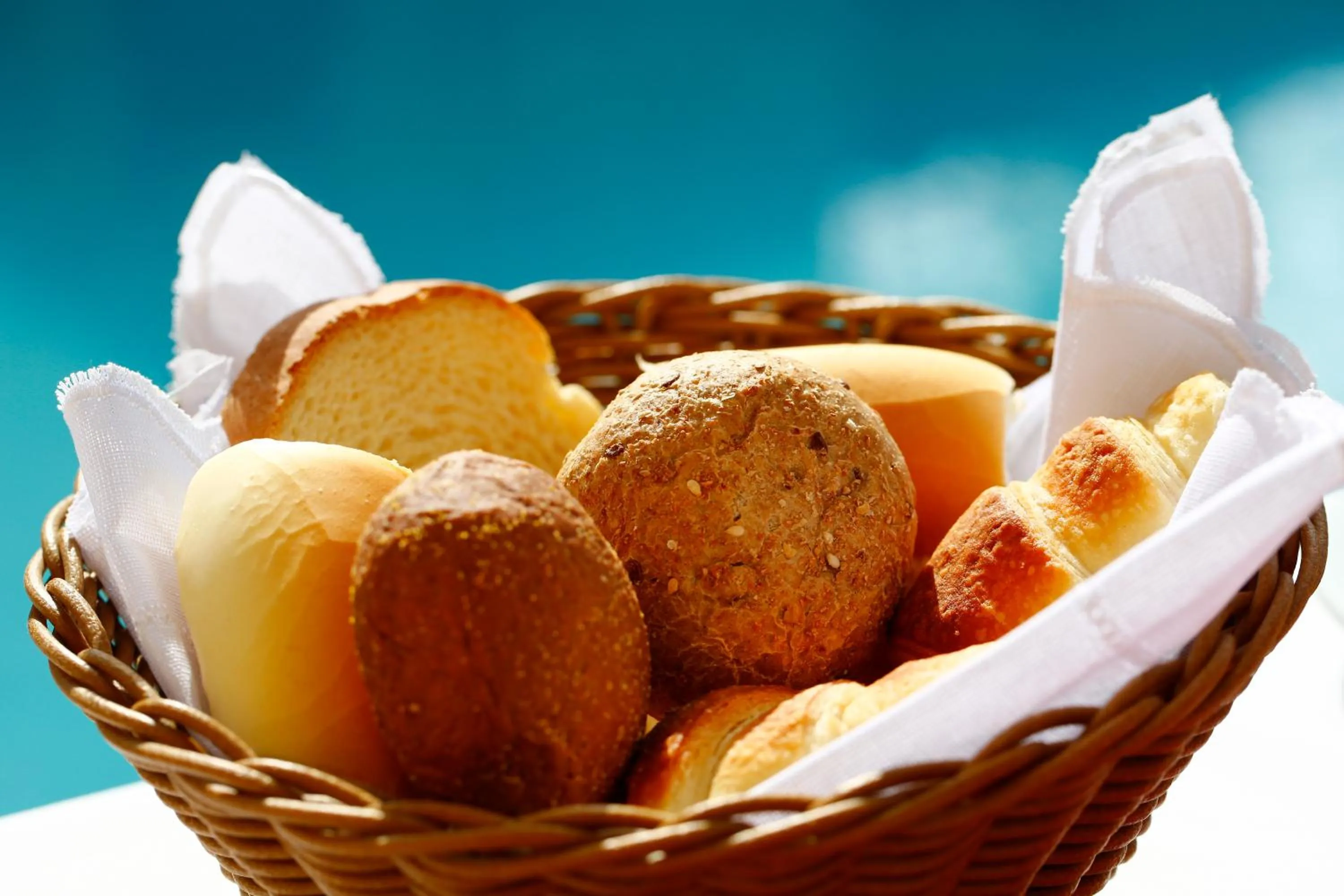 Buffet breakfast in Pousada Doce Cabana