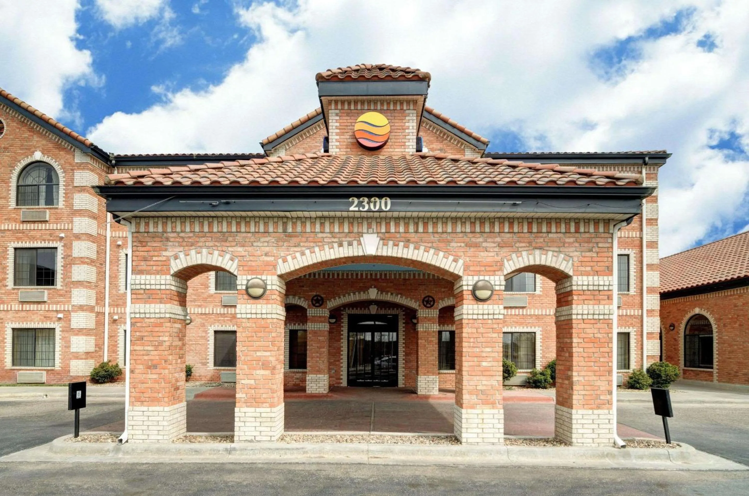 Property building in Comfort Inn & Suites Amarillo West near Medical Center