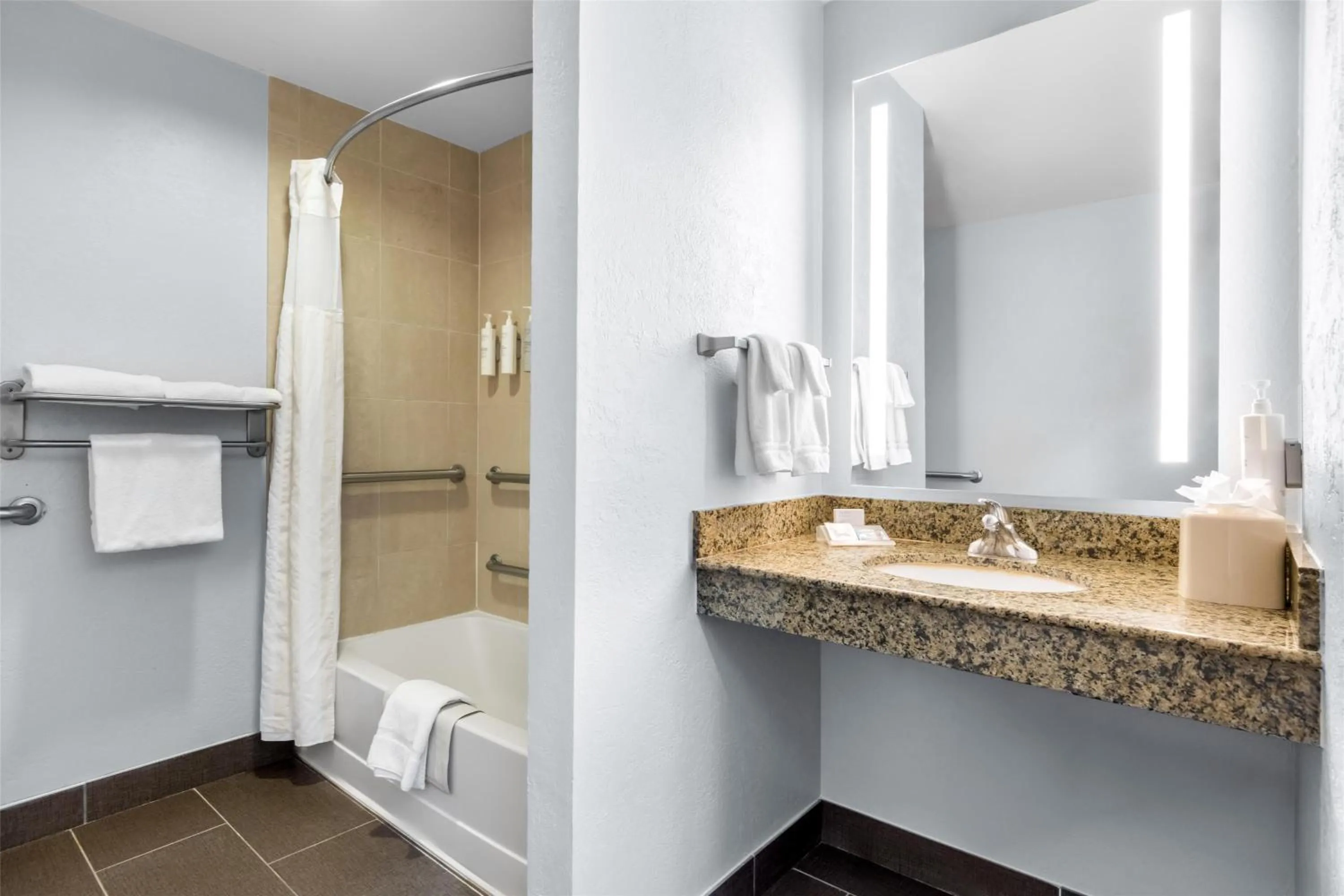 Bathroom in Hilton Garden Inn Amarillo