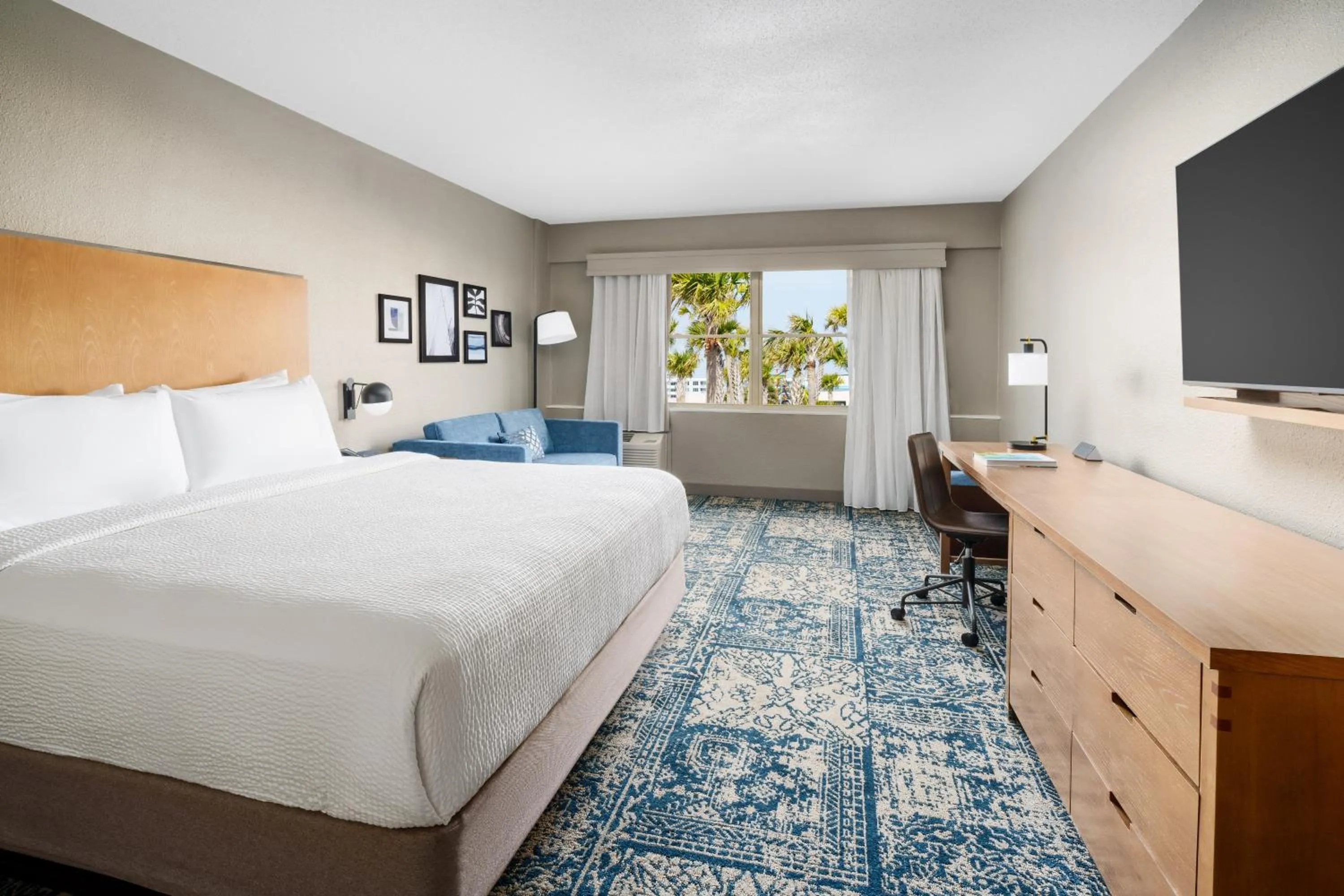 Bed in Four Points by Sheraton Destin - Fort Walton Beach