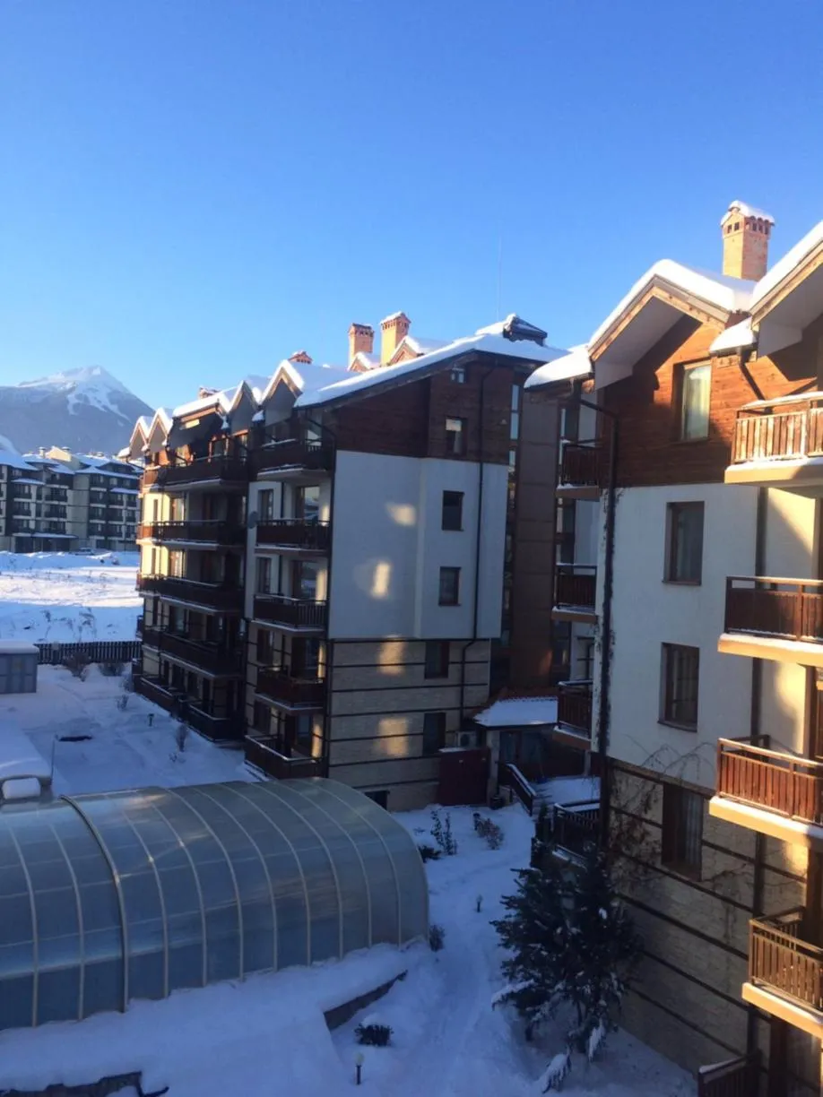 Winter in Apartments Four Leaf Clover Bansko to rent
