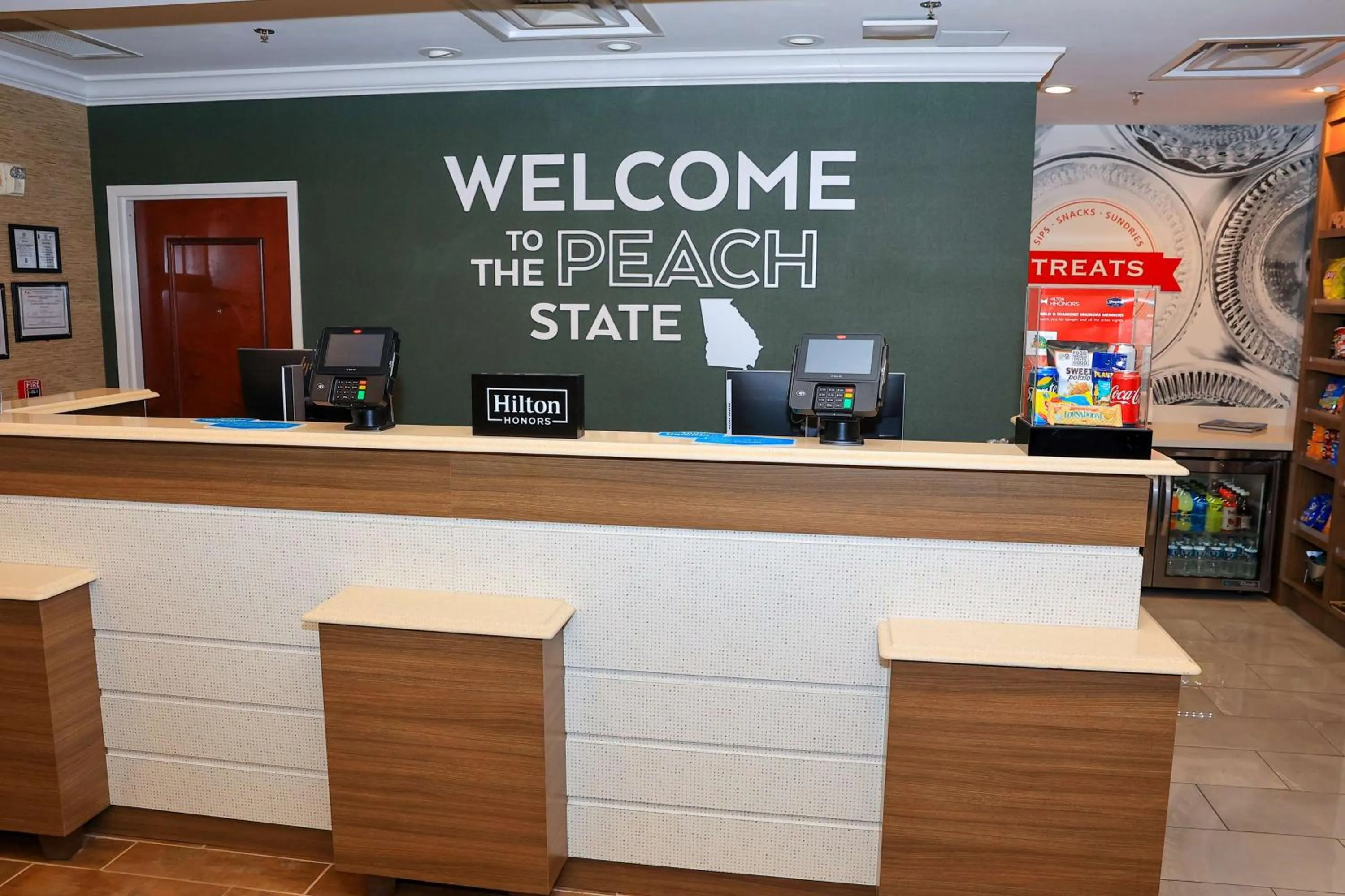 Lobby or reception in Hampton Inn Atlanta-Canton