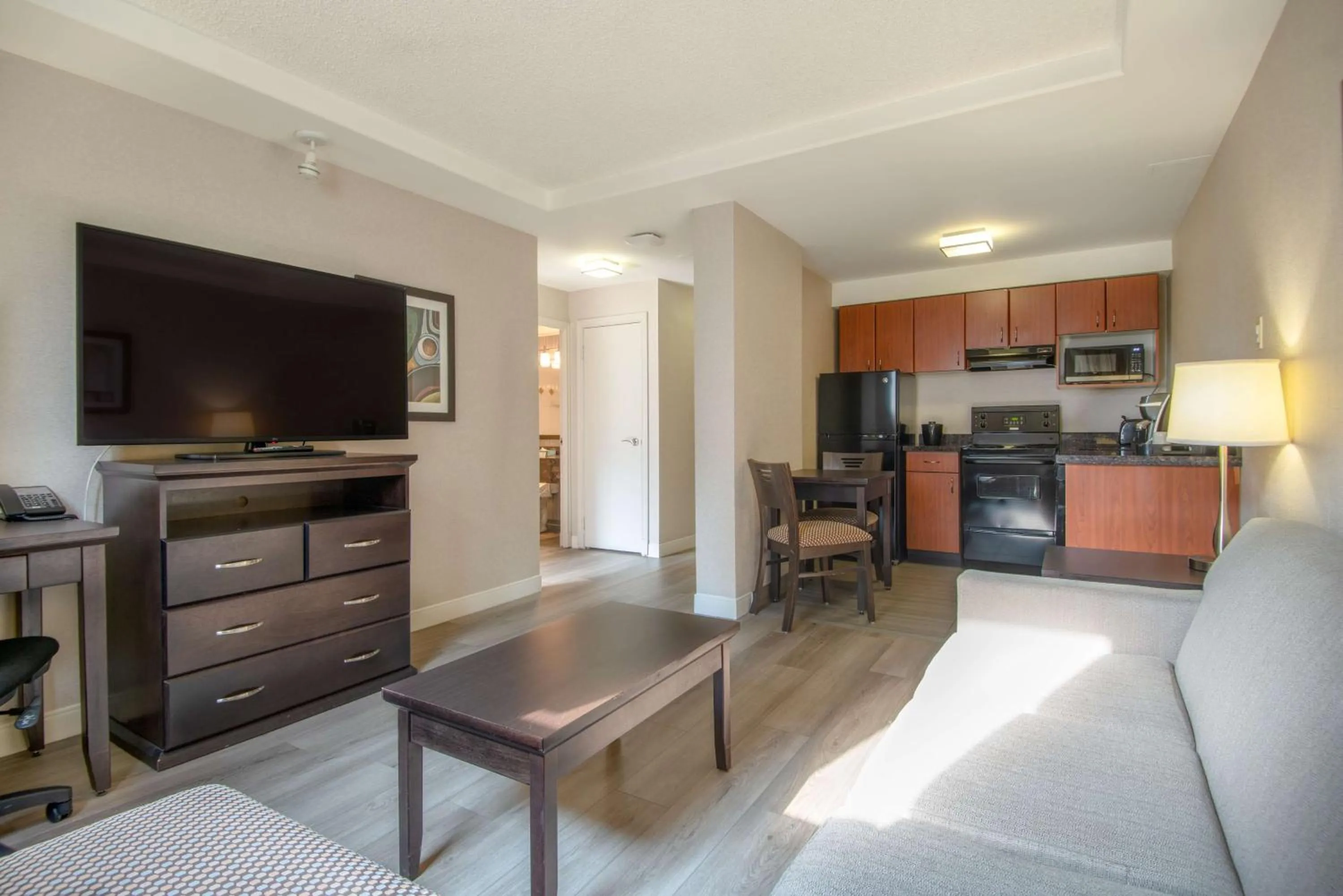 Kitchen or kitchenette in Coast Calgary Downtown Hotel & Suites by APA