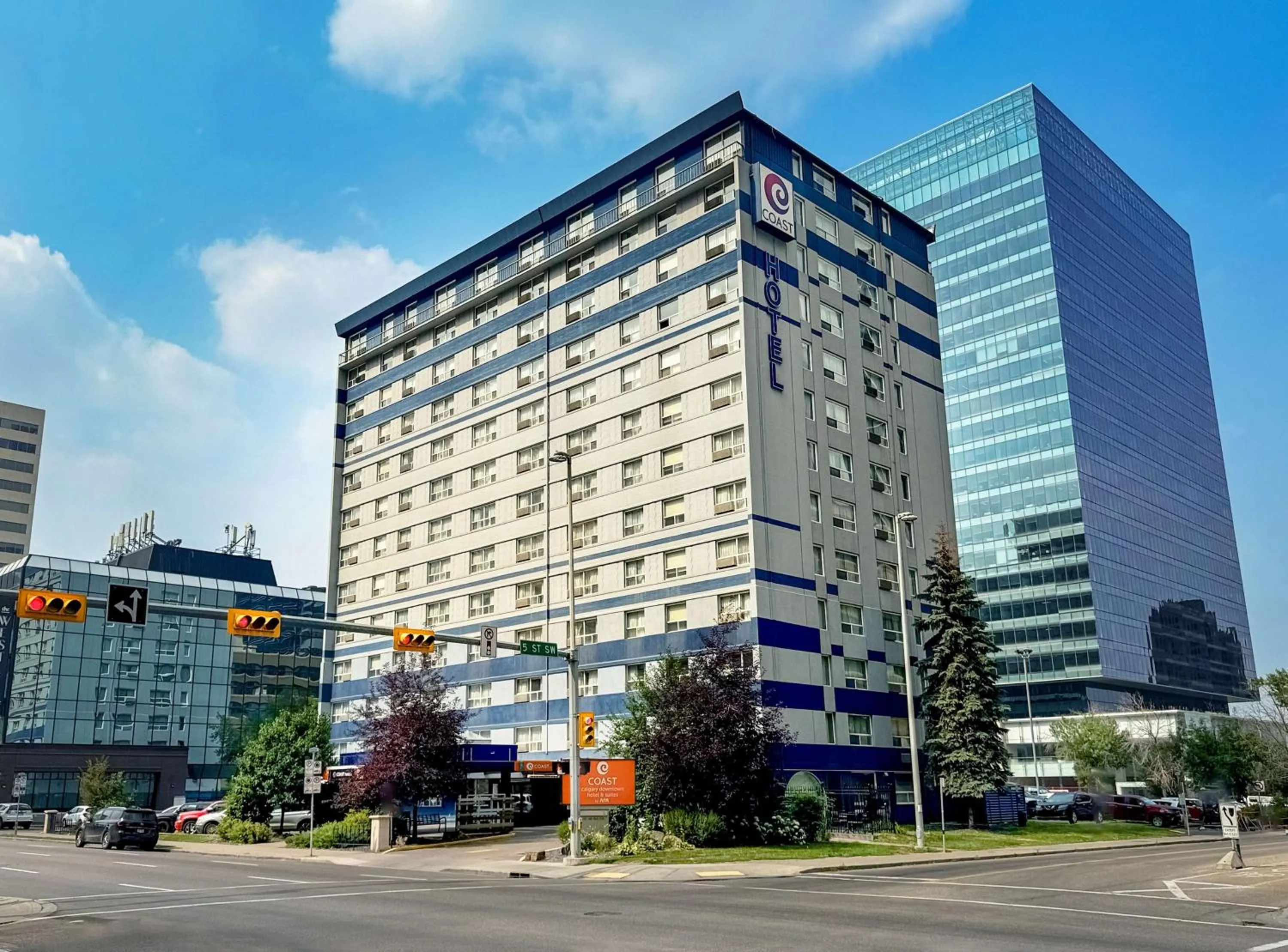 Property building in Coast Calgary Downtown Hotel & Suites by APA