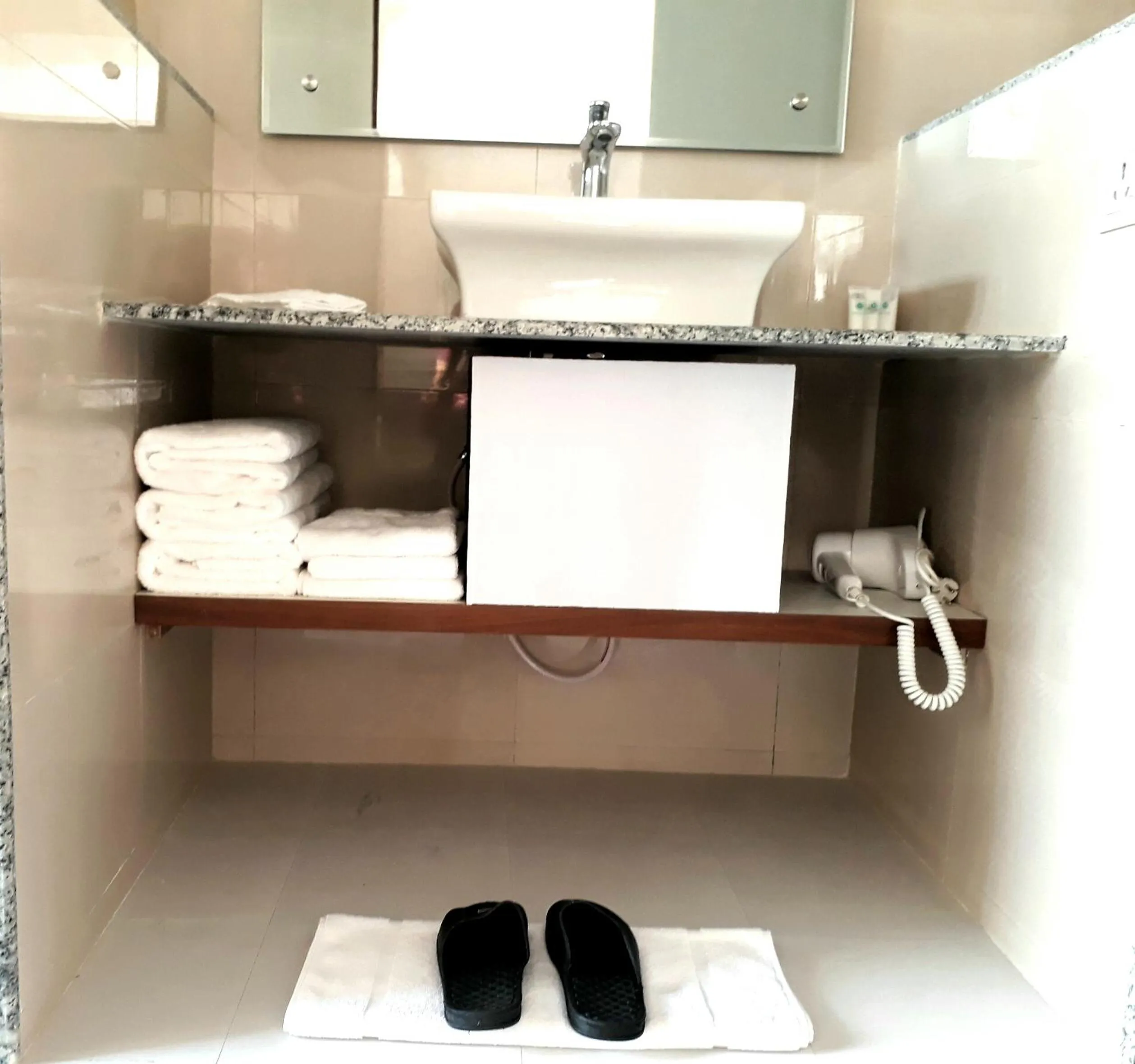 Bathroom in Oasis Kathmandu Hotel