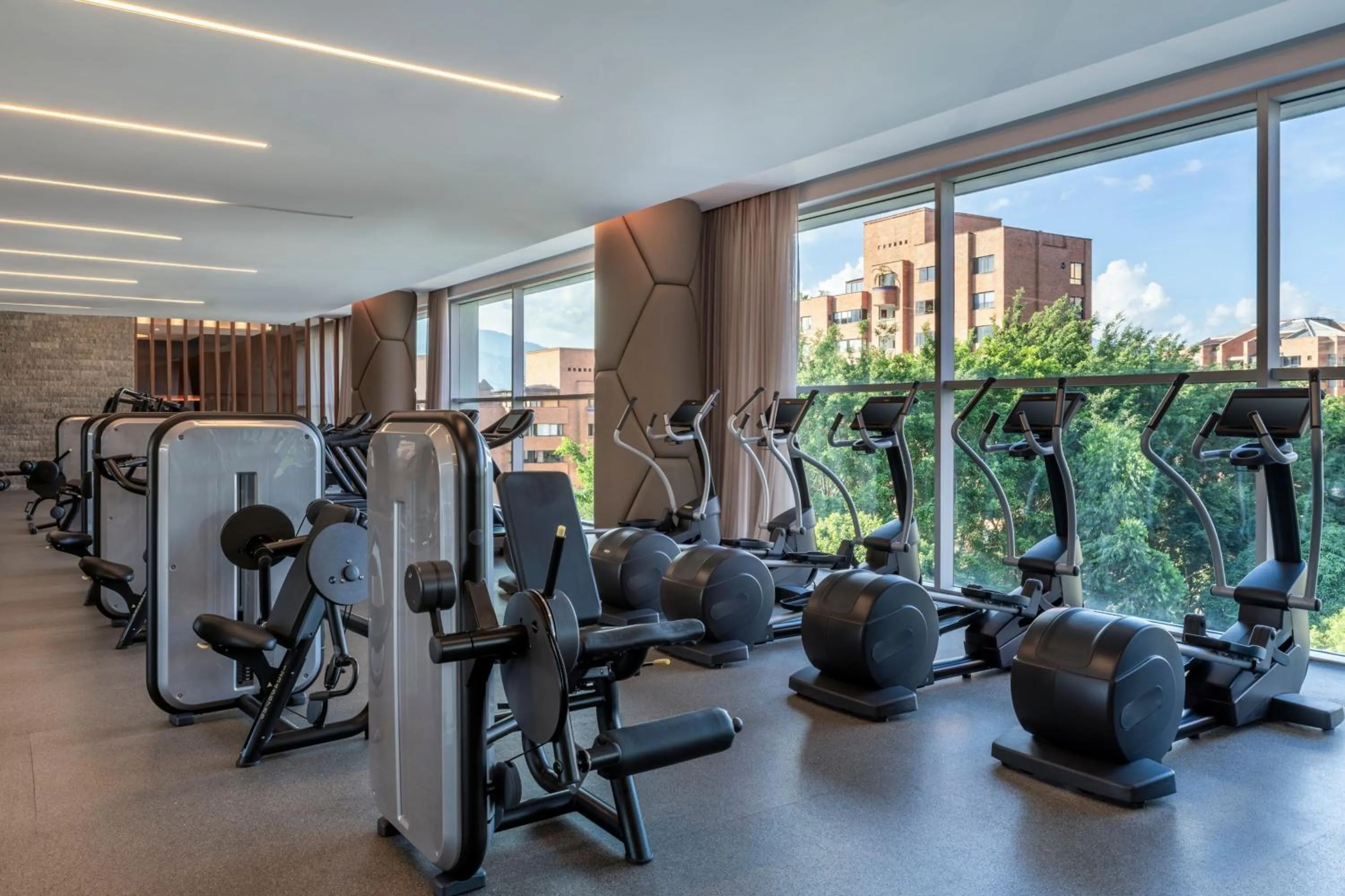 Fitness centre/facilities in Medellin Marriott Hotel