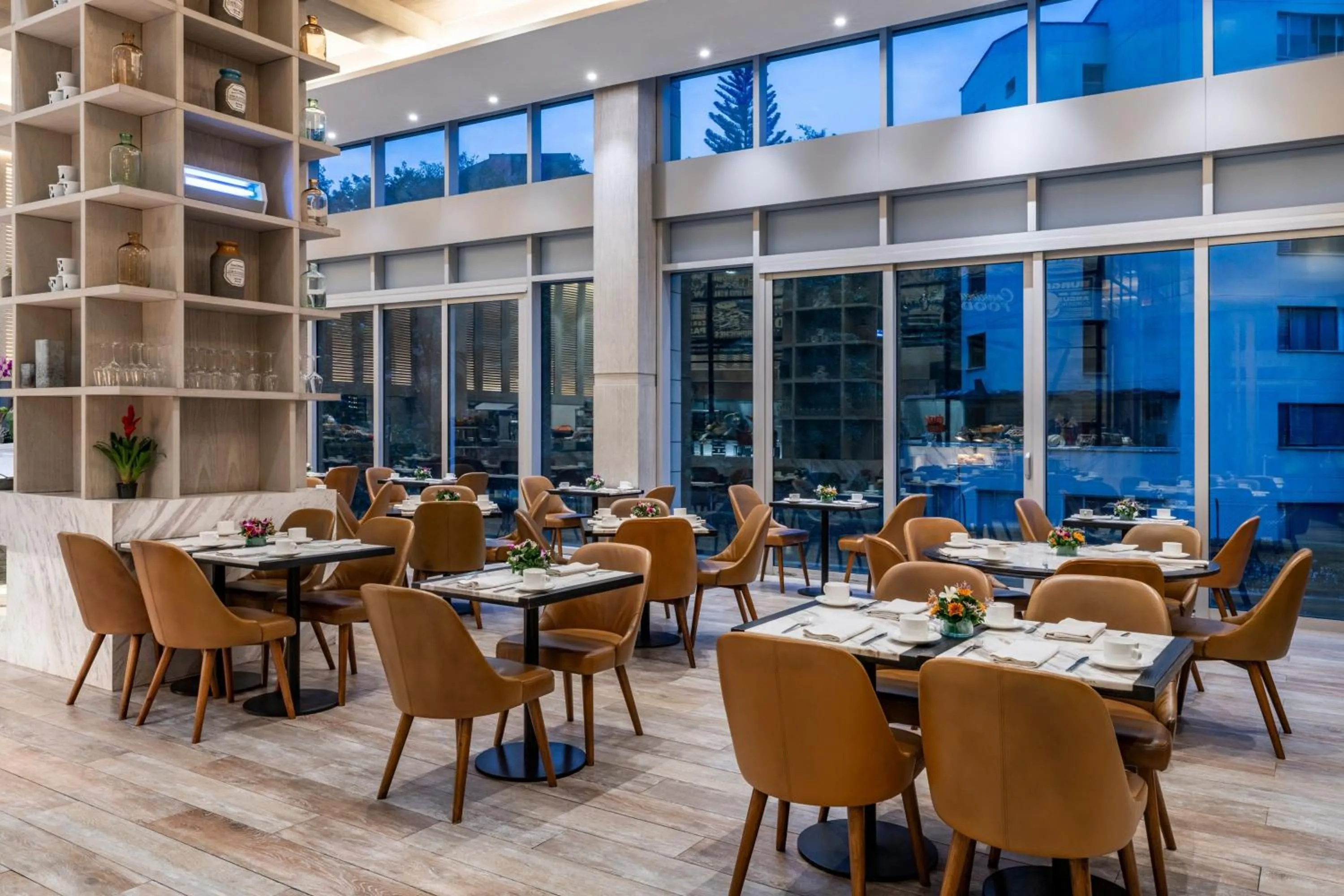 Restaurant/places to eat in Medellin Marriott Hotel