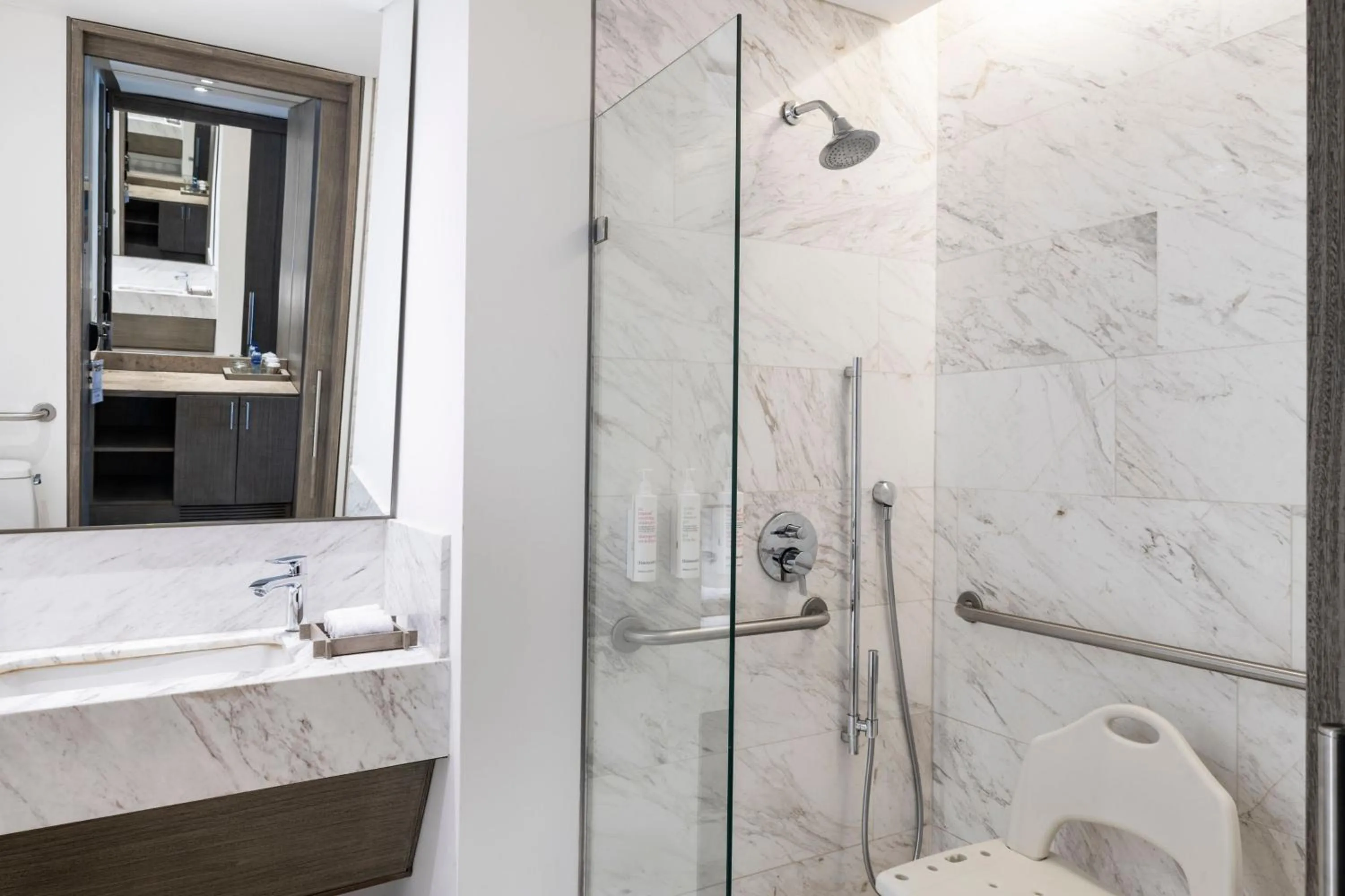 Bathroom in Medellin Marriott Hotel