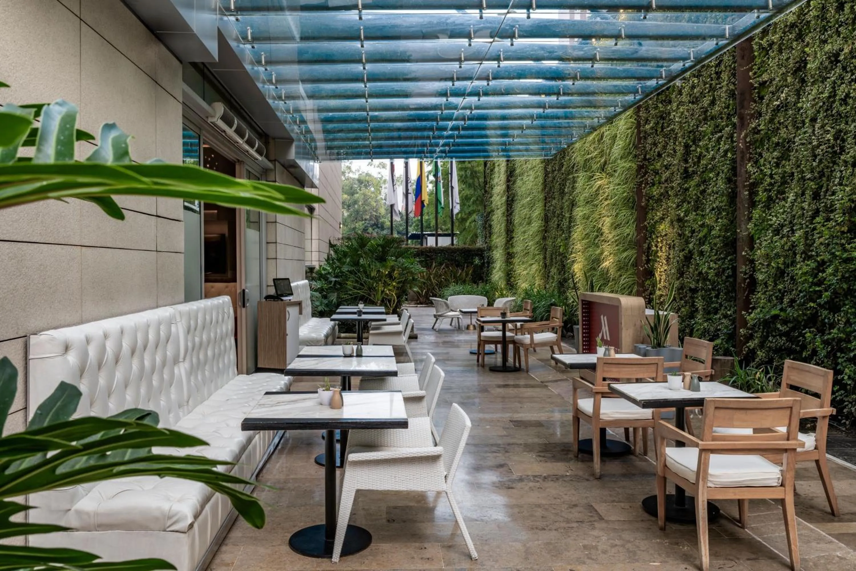 Restaurant/places to eat in Medellin Marriott Hotel