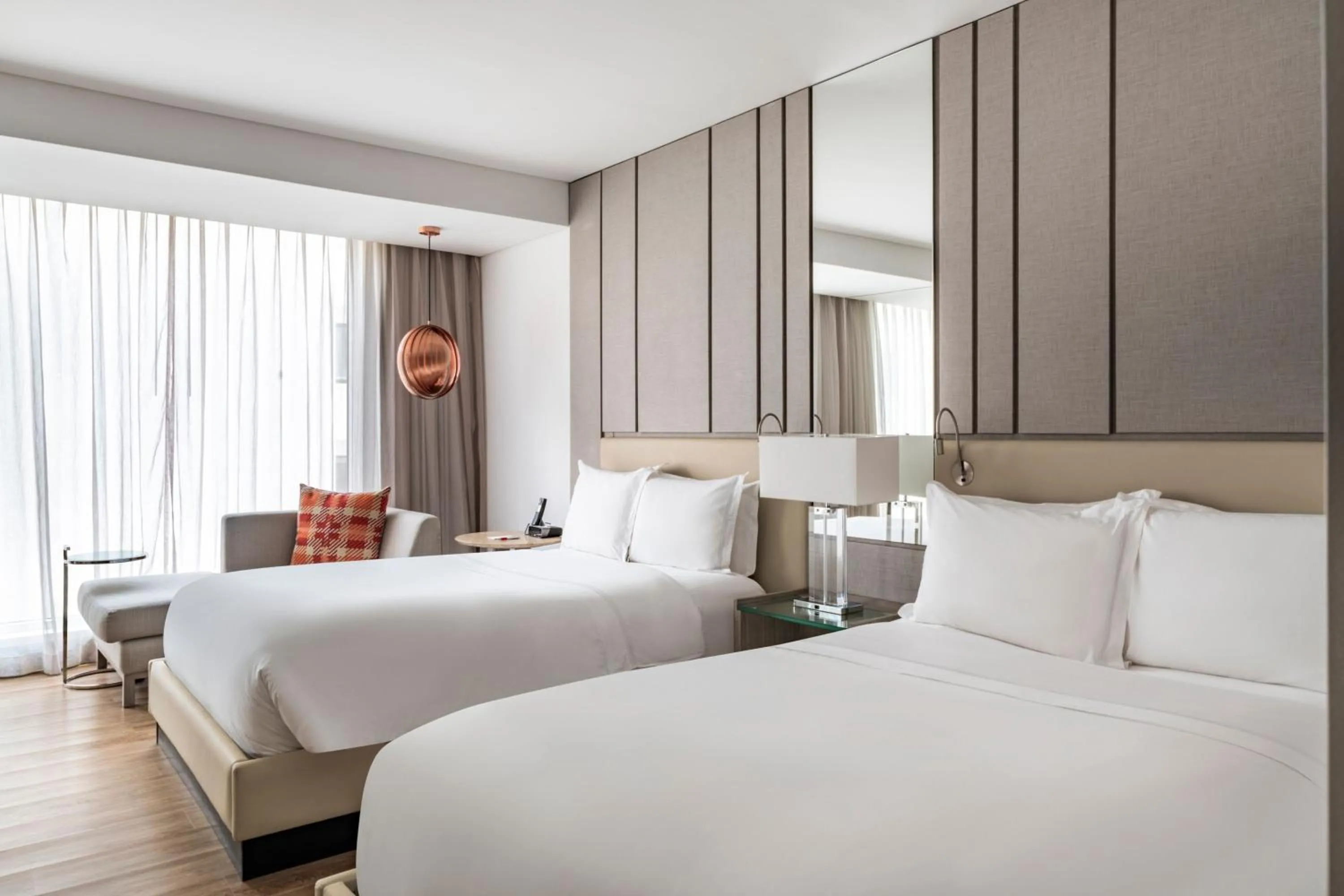 Photo of the whole room, Bed in Medellin Marriott Hotel