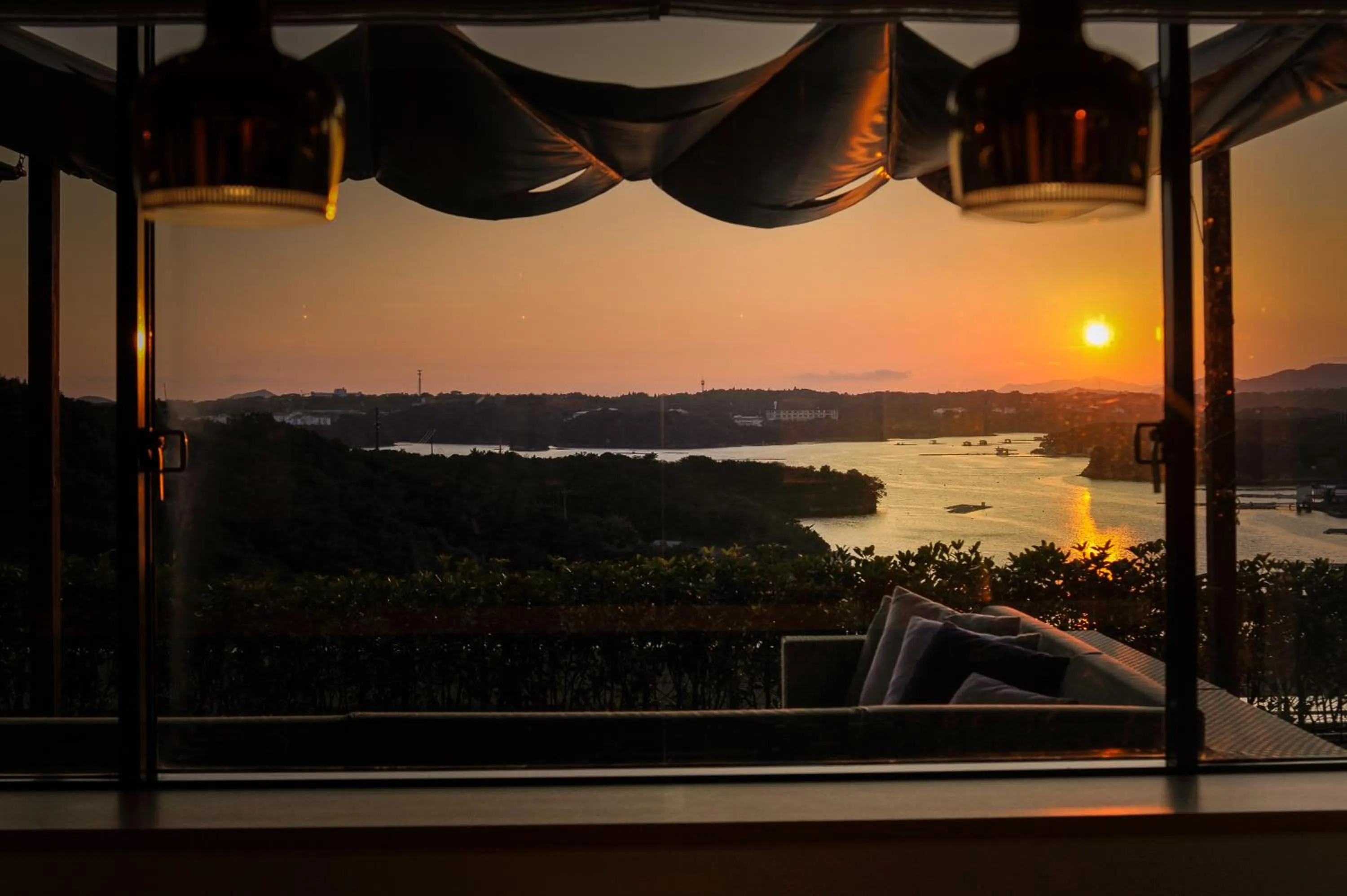 Communal lounge/ TV room in Shima Kanko Hotel The Classic