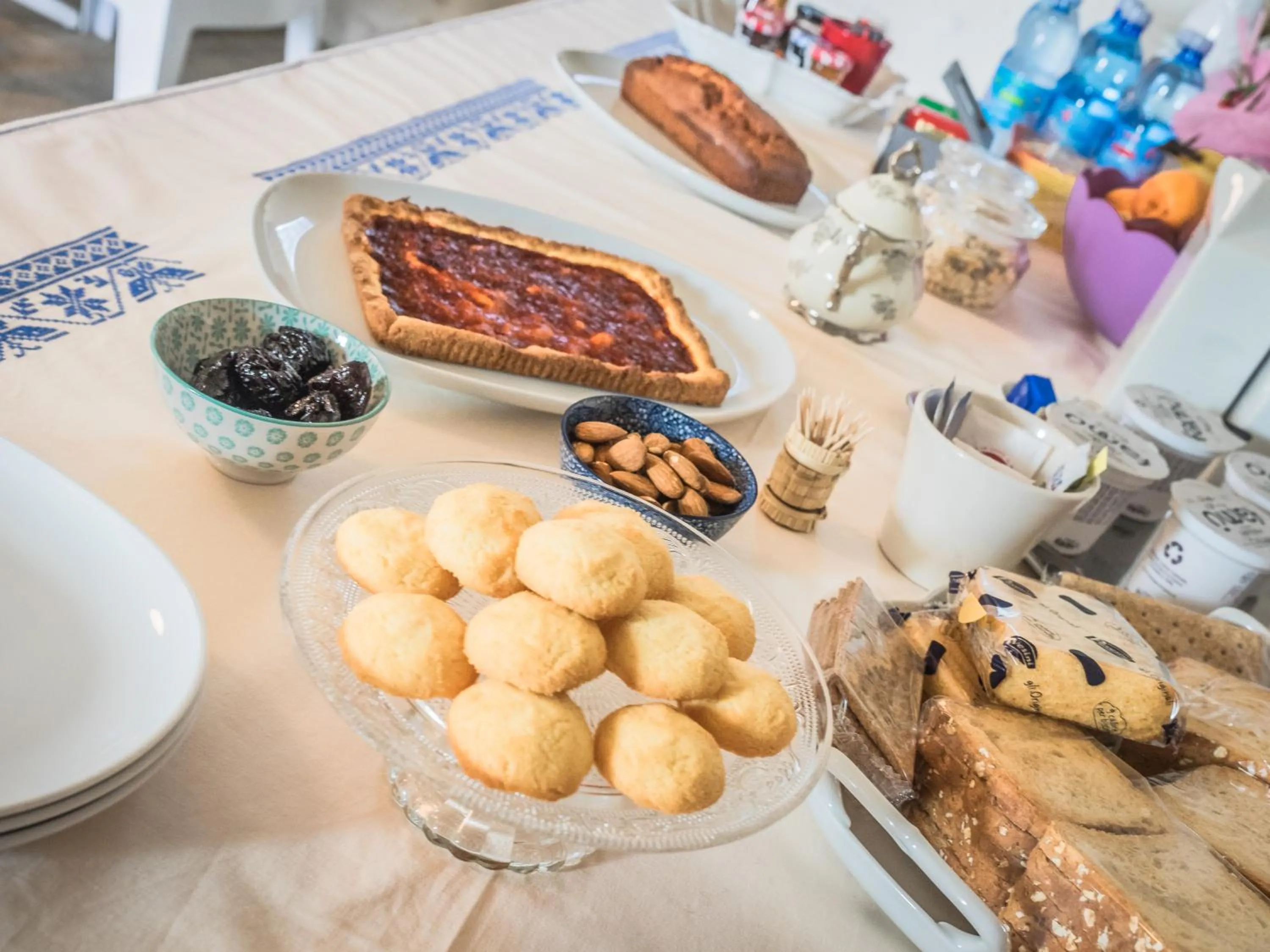 Italian breakfast in Casa Torre Allera