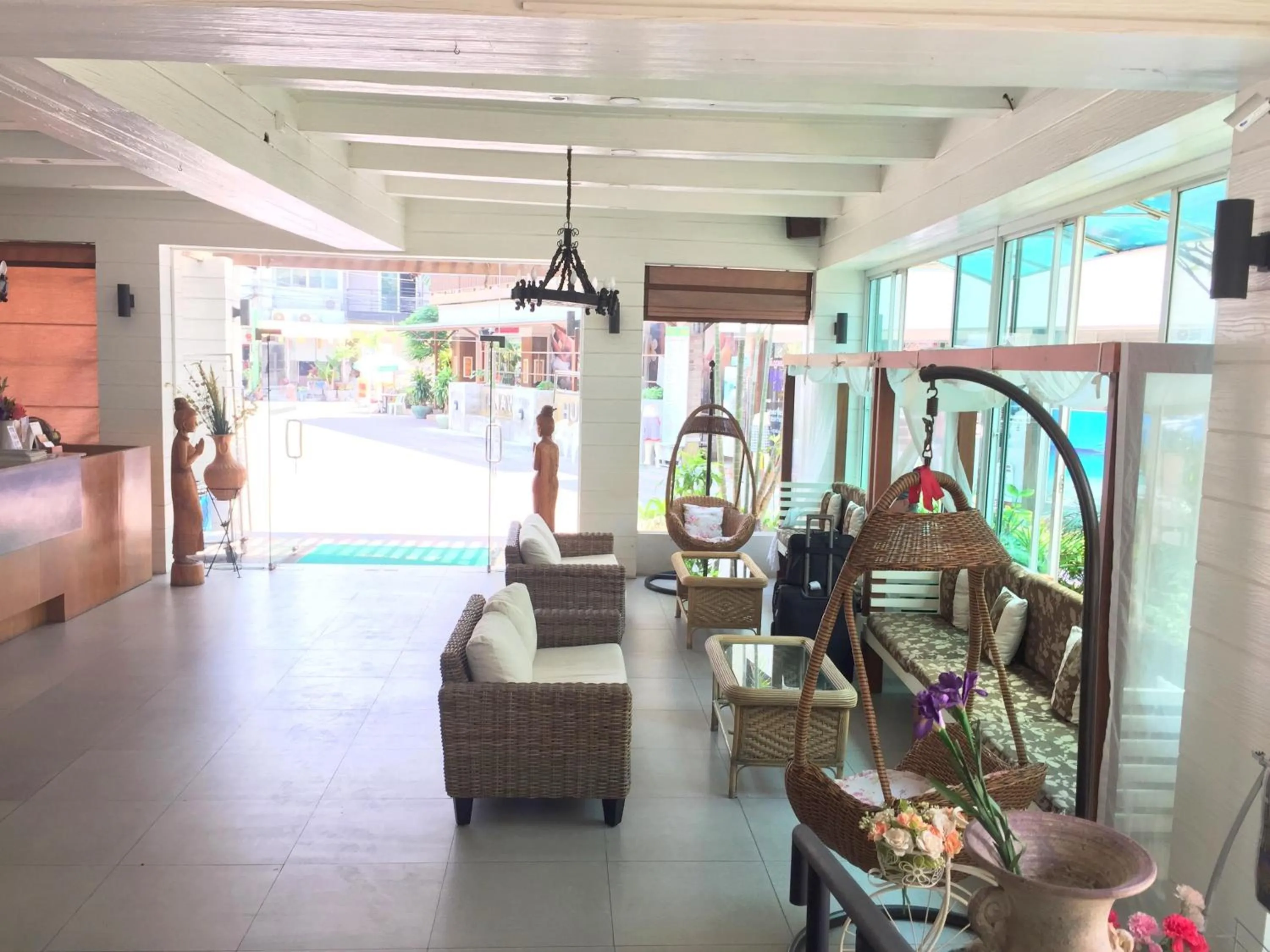 Lobby or reception in Tanawit Hotel & Spa