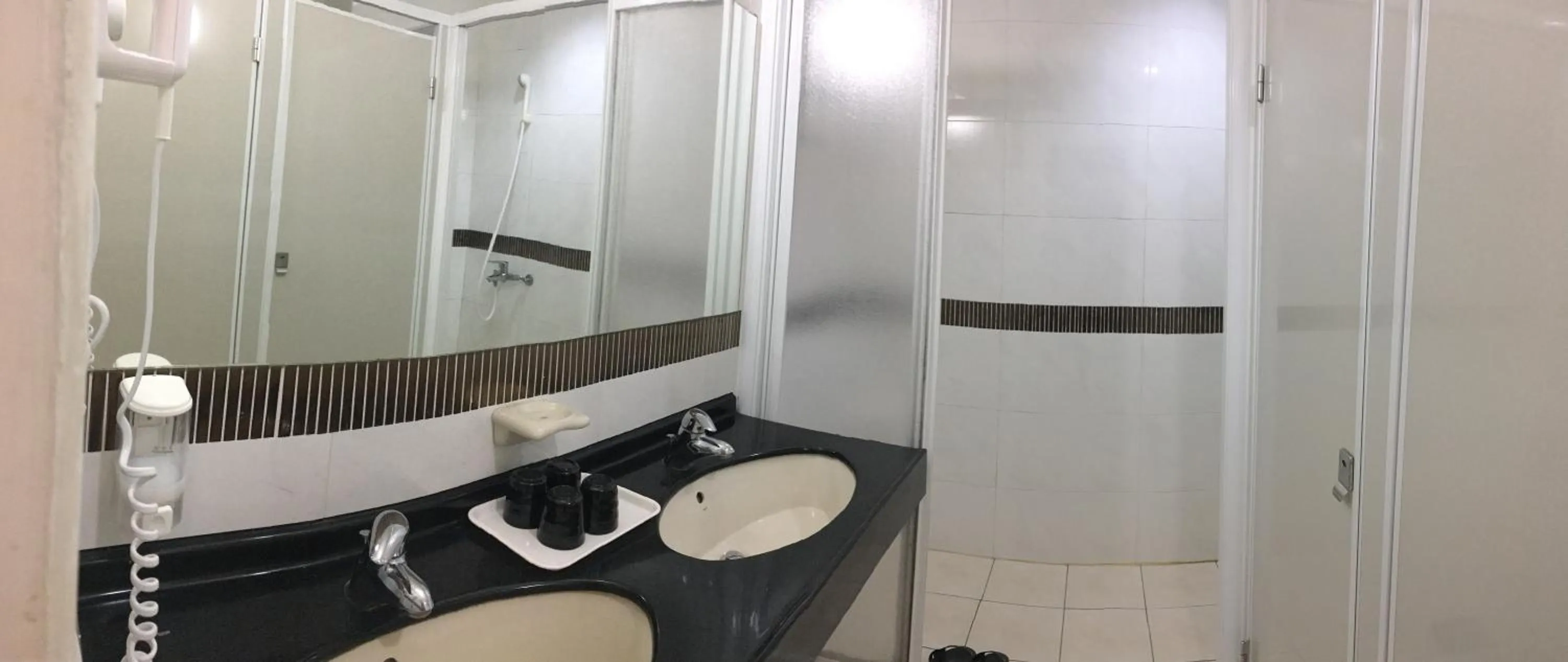 Hot Tub in Sun Moon Lake Youth Hostel