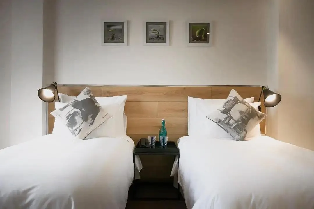 Bed in C Central Hotel- Đề Thám Bùi Viện Walking Street