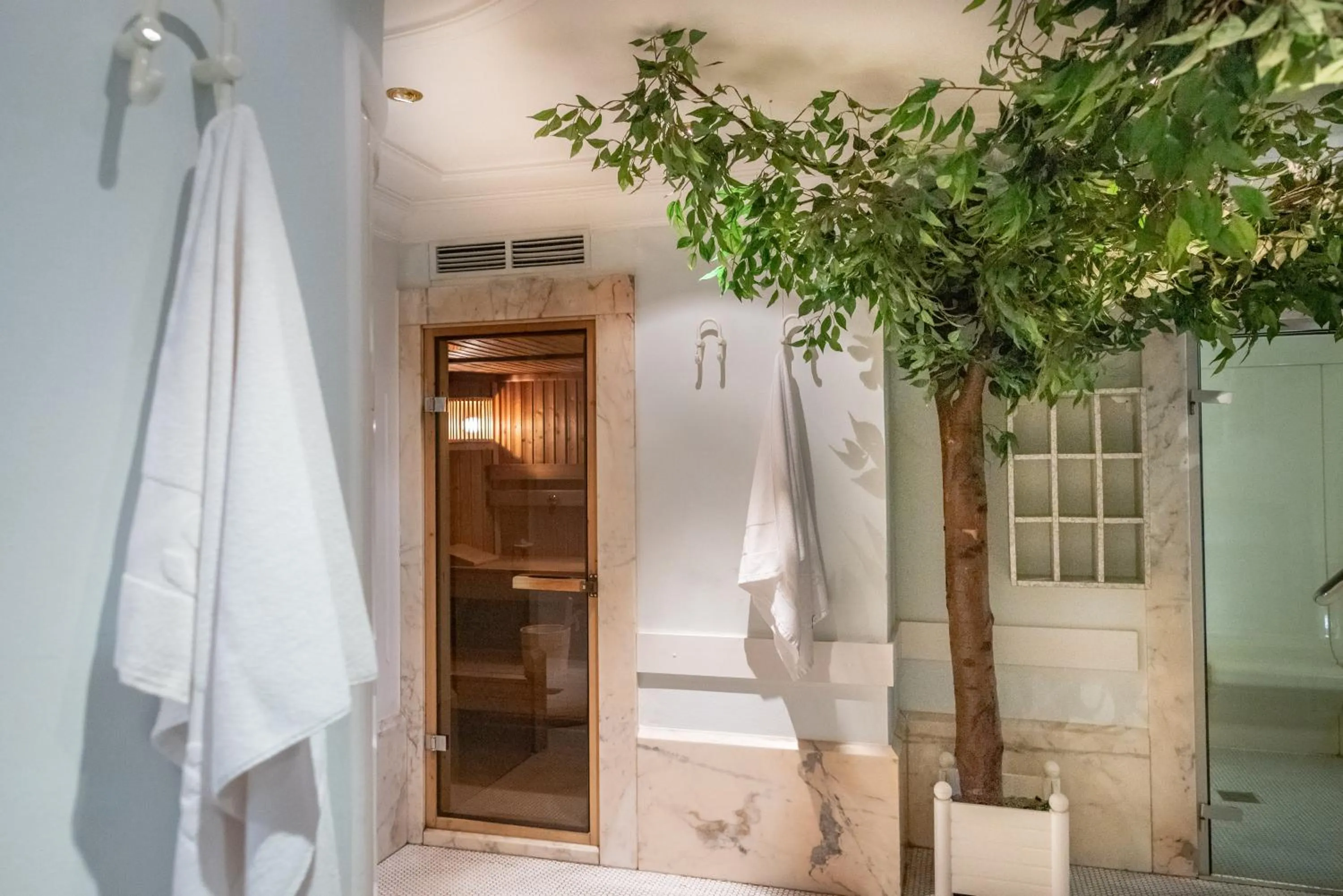 Sauna in Hotel Lebzelter