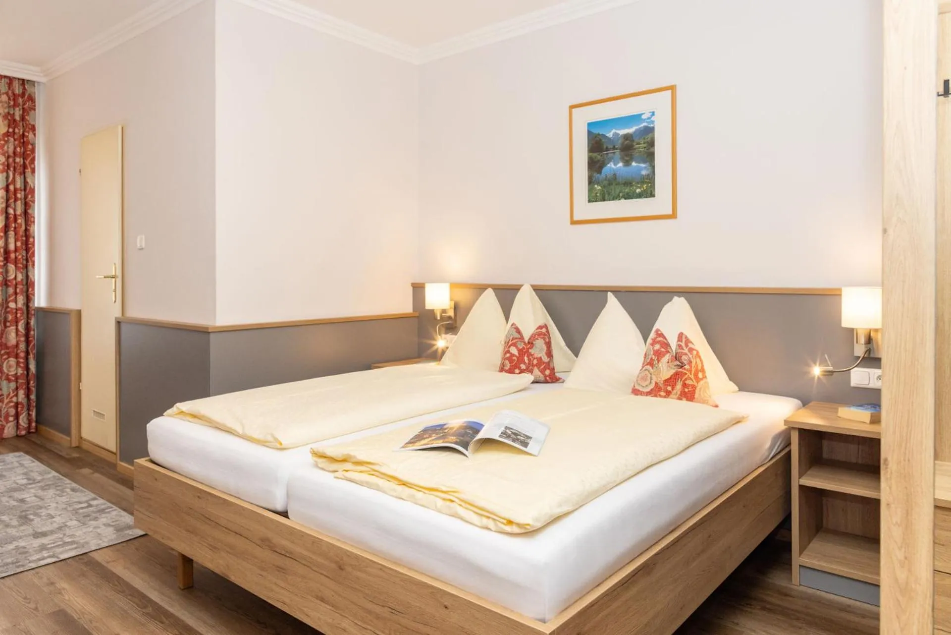 Bed in Hotel Lebzelter