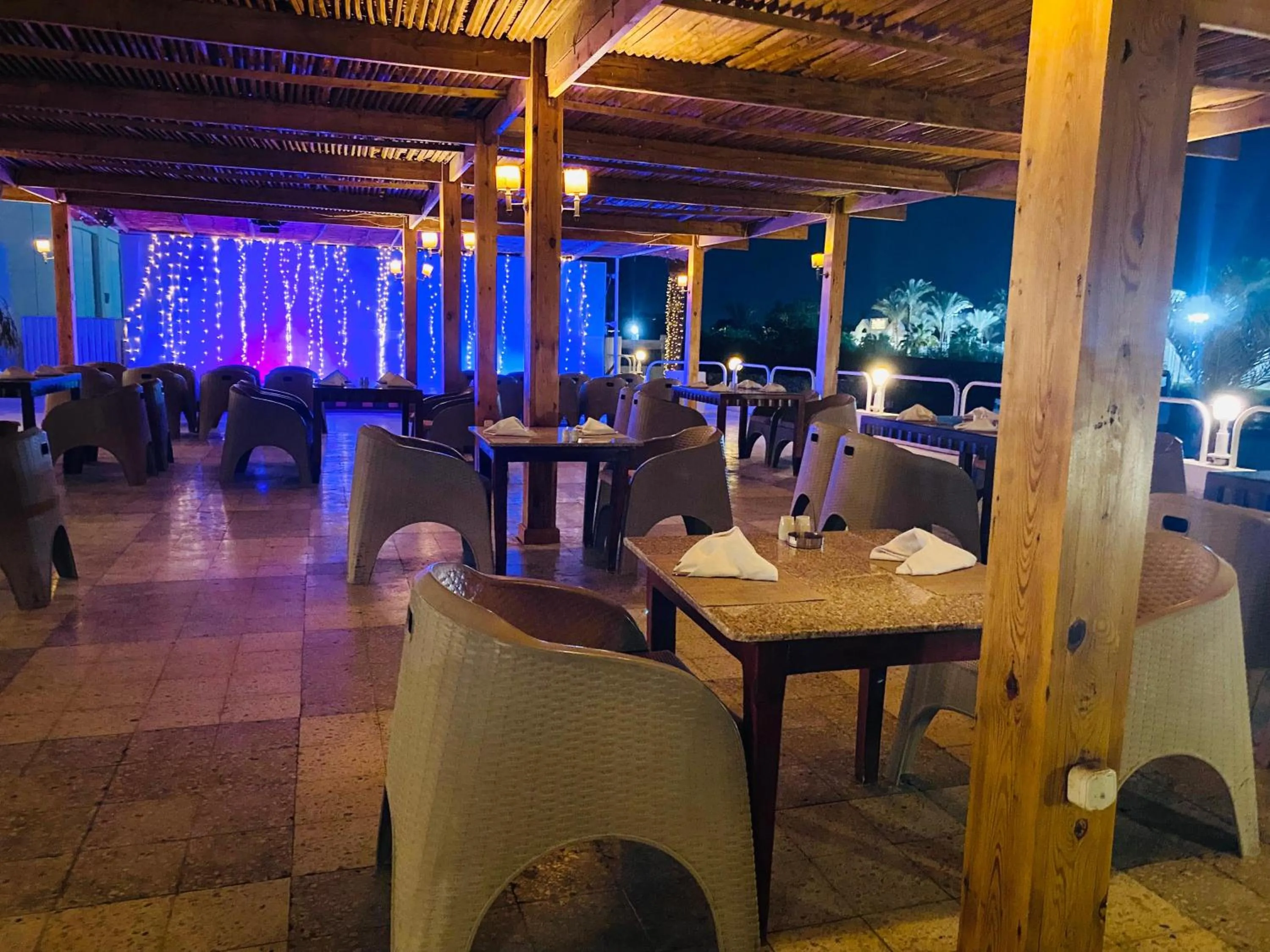 Restaurant/places to eat in Sharm Reef Hotel