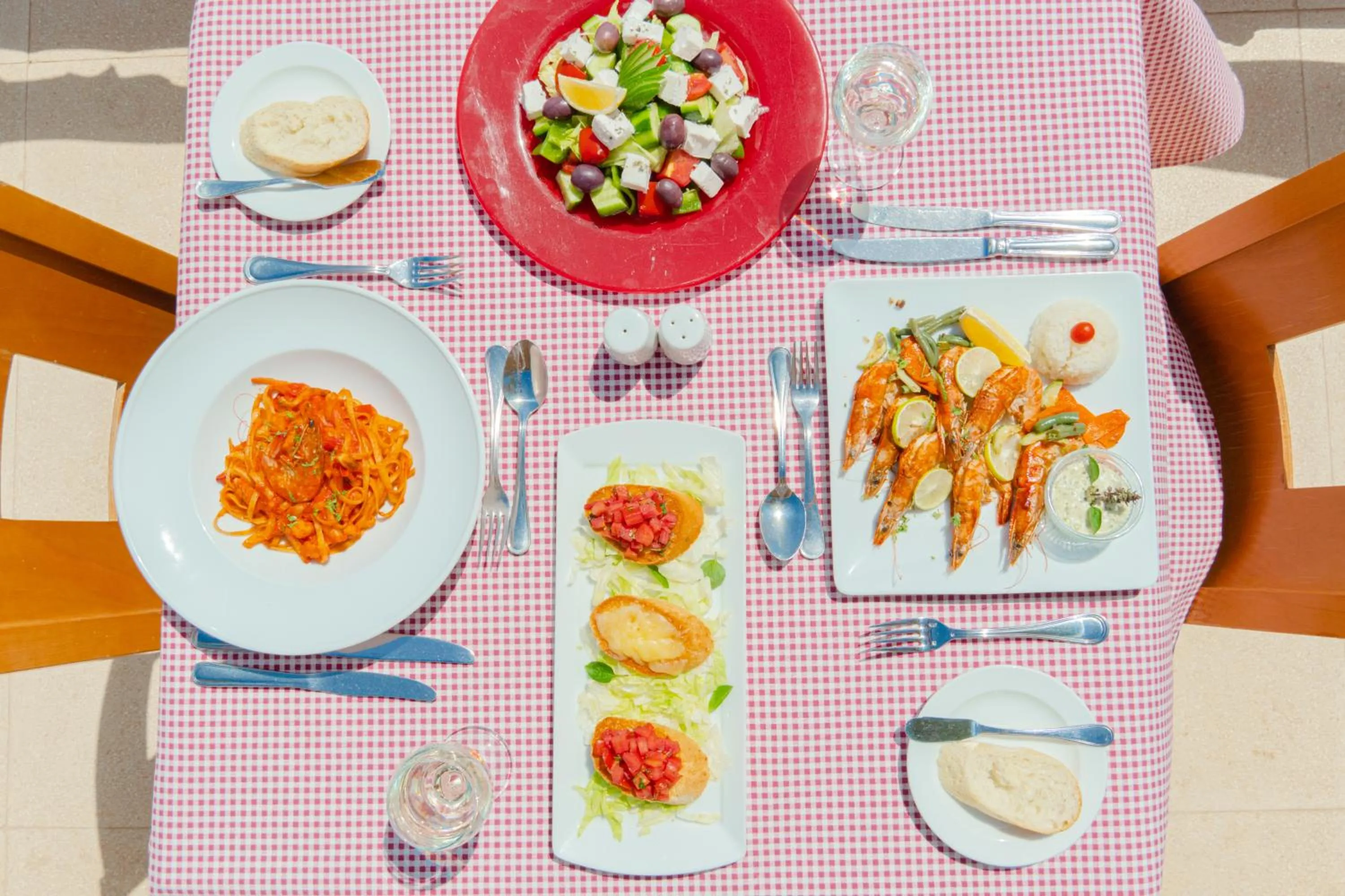 Food and drinks in Sharm Reef Hotel